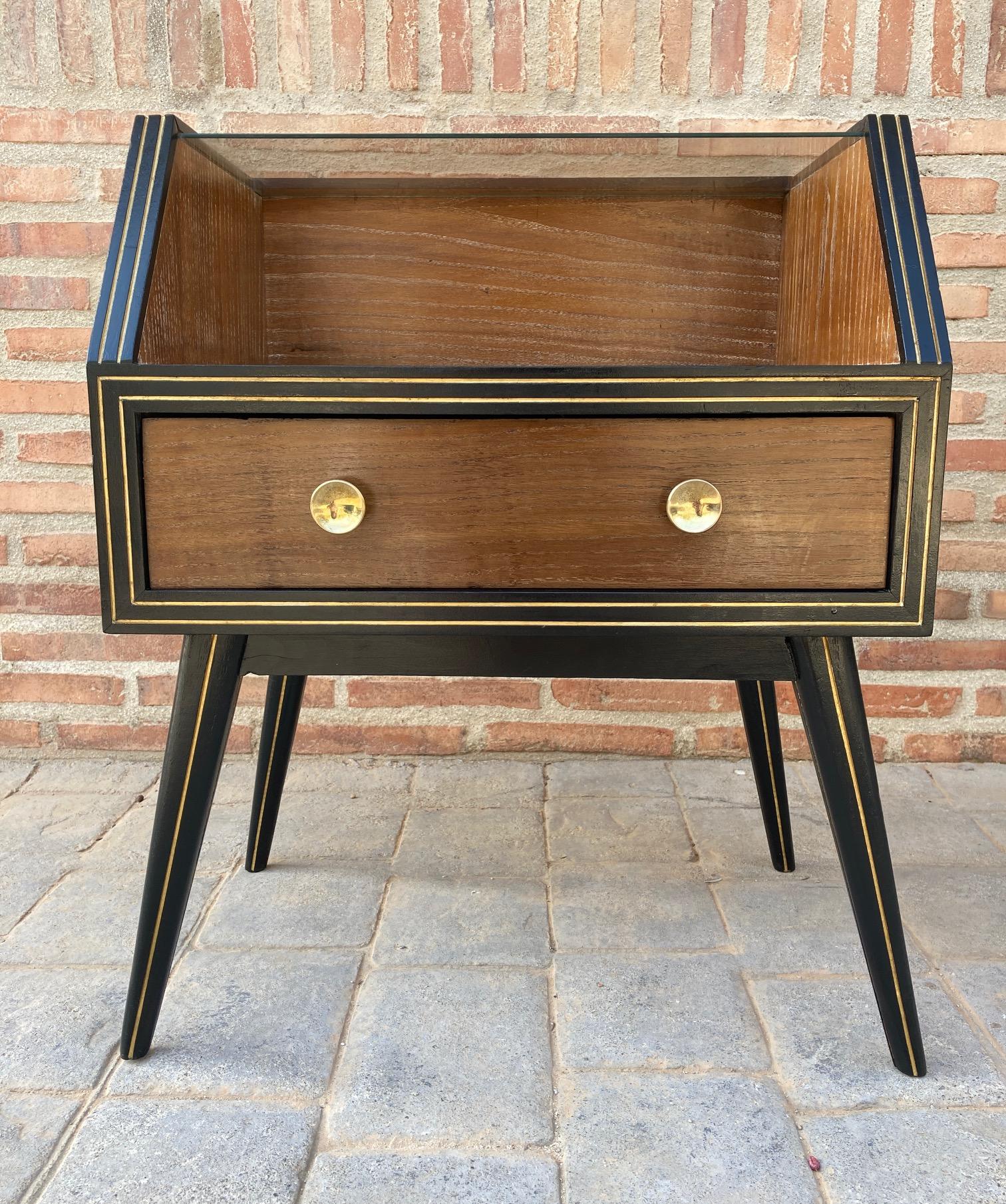 Mid Century Italian Nightstands with Glass, 1960s, Set of 2 For Sale 2