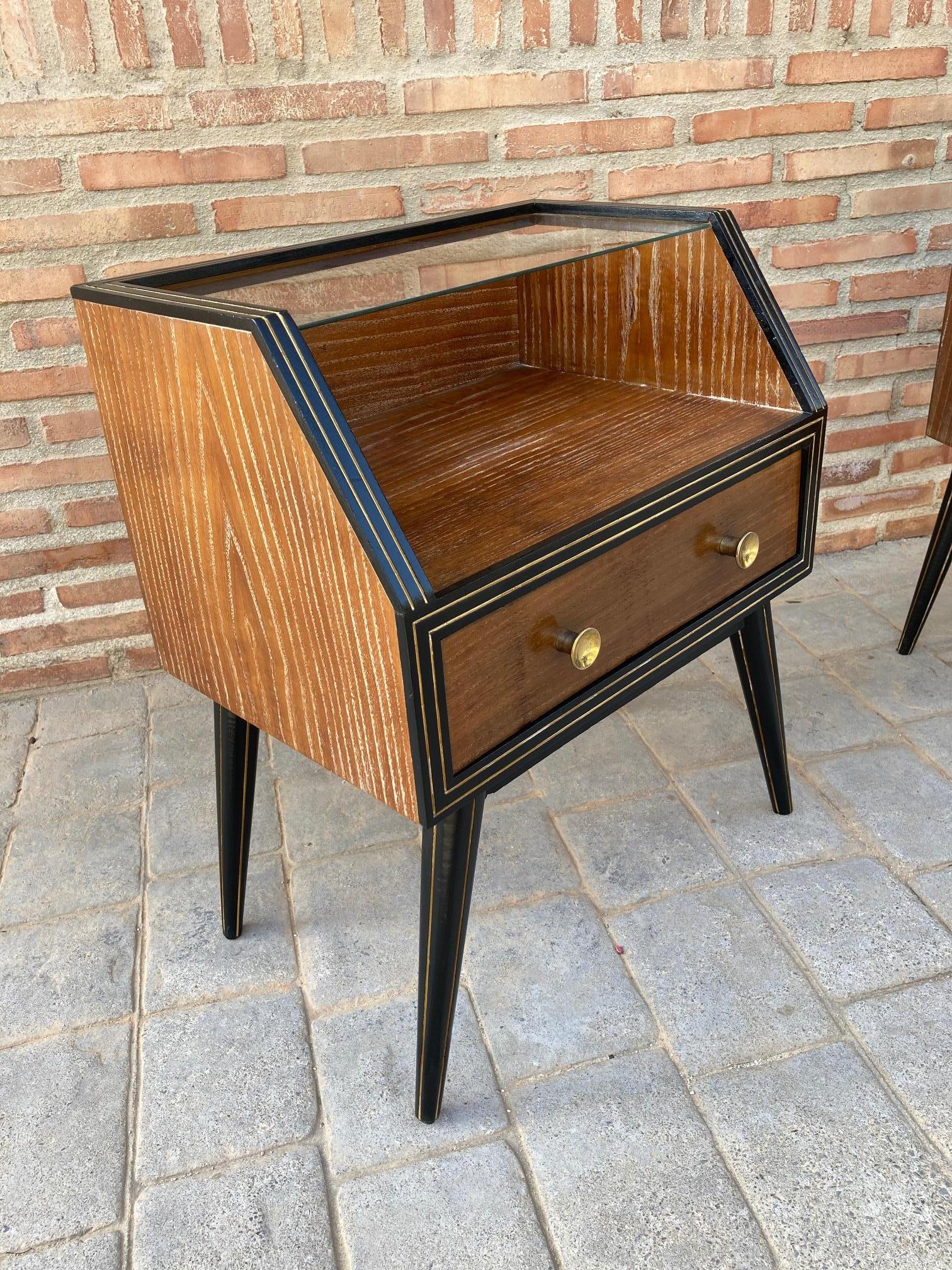 Mid Century Italian Nightstands with Glass, 1960s, Set of 2 For Sale 3