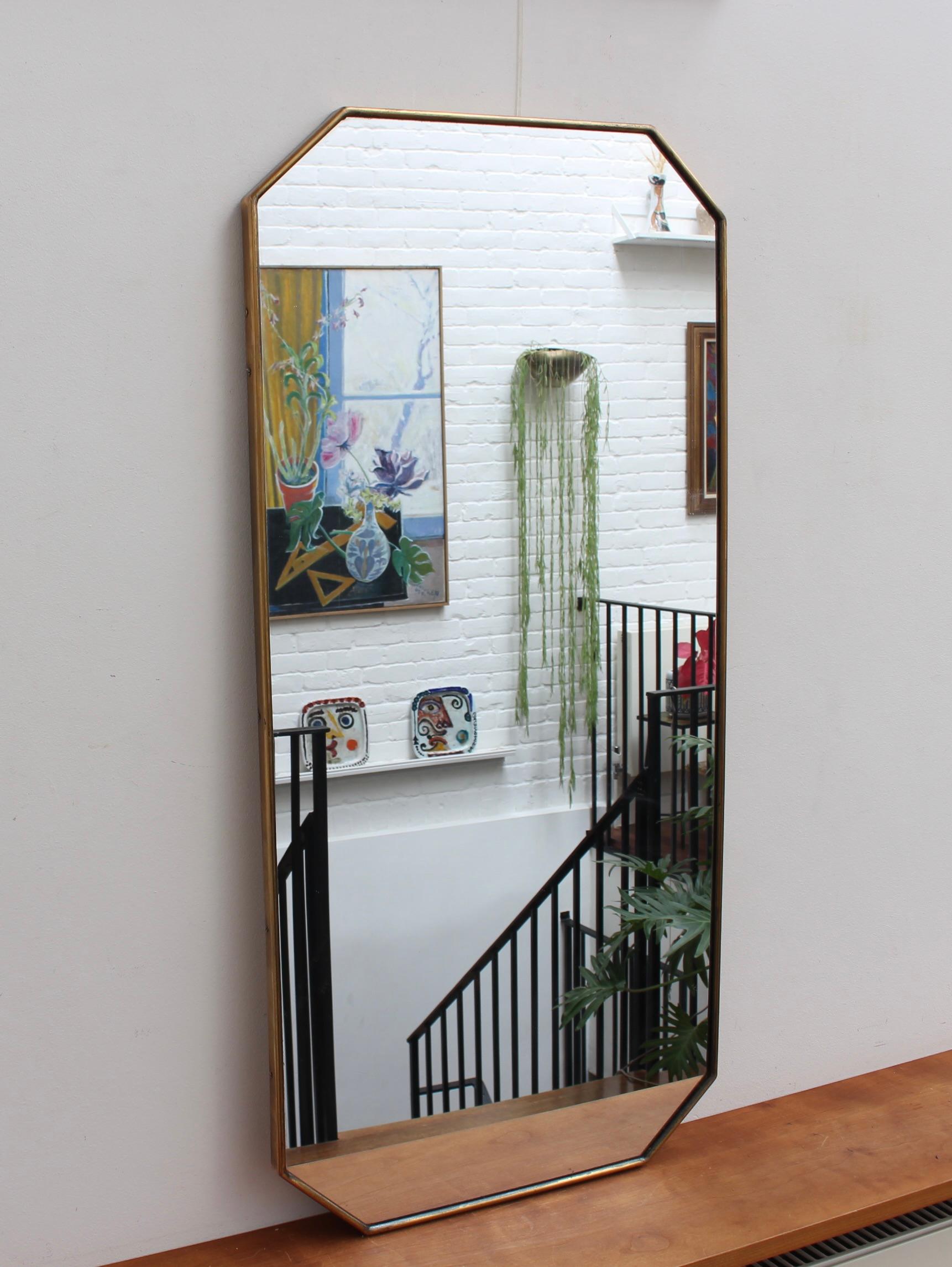 Mid-Century Italian Octagonal Mirror with Brass Frame (circa 1950s) In Good Condition For Sale In London, GB