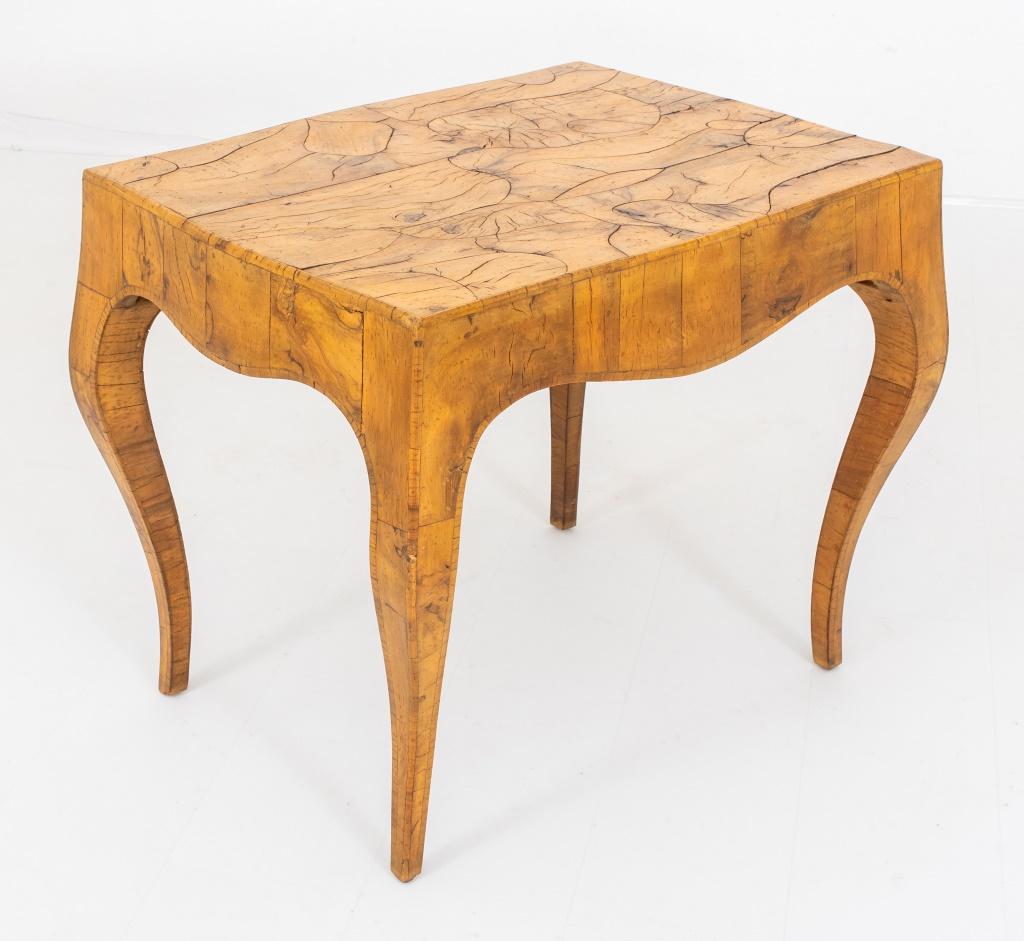 Mid-Century Italian Olivewood Veneered Table, 1960 In Good Condition For Sale In New York, NY
