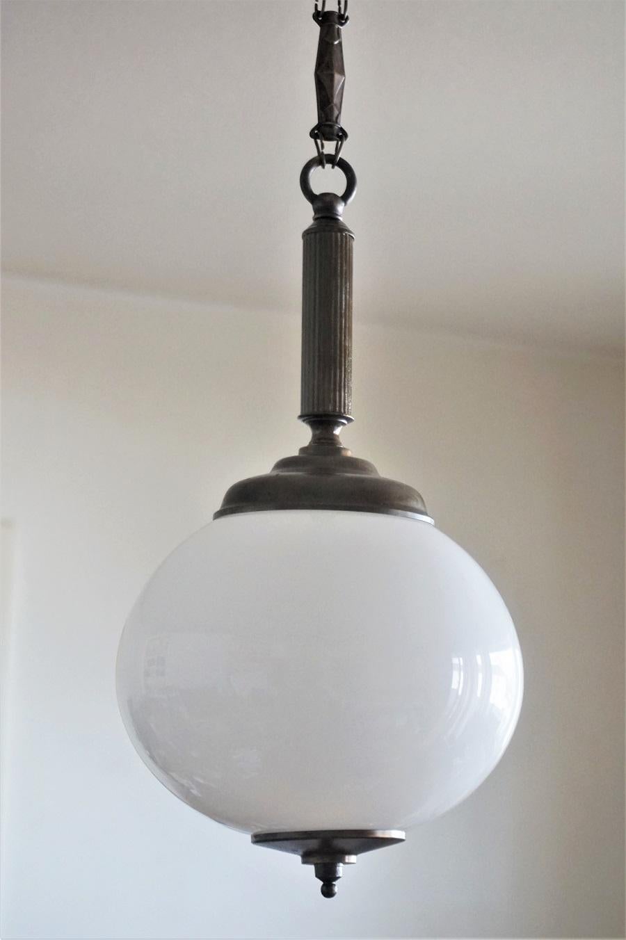 Midcentury Italian Opaline Glass and Burnisheds Brass Pendant, 1950-1959 In Good Condition For Sale In Frankfurt am Main, DE