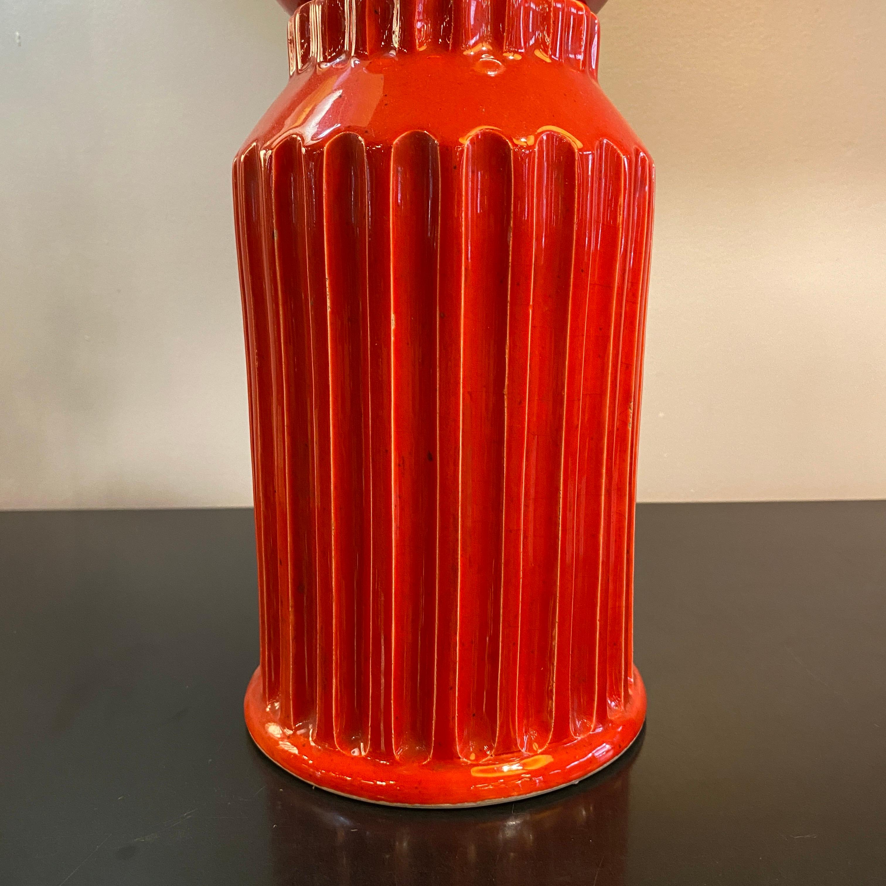 Mid-Century Italian Orange Moorish Art Pottery Jar In Good Condition For Sale In Brooklyn, NY