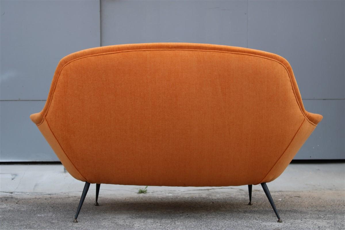 Midcentury Italian Orange Velvet Sofa Augusto Bozzi for Saporiti Attributed For Sale 10
