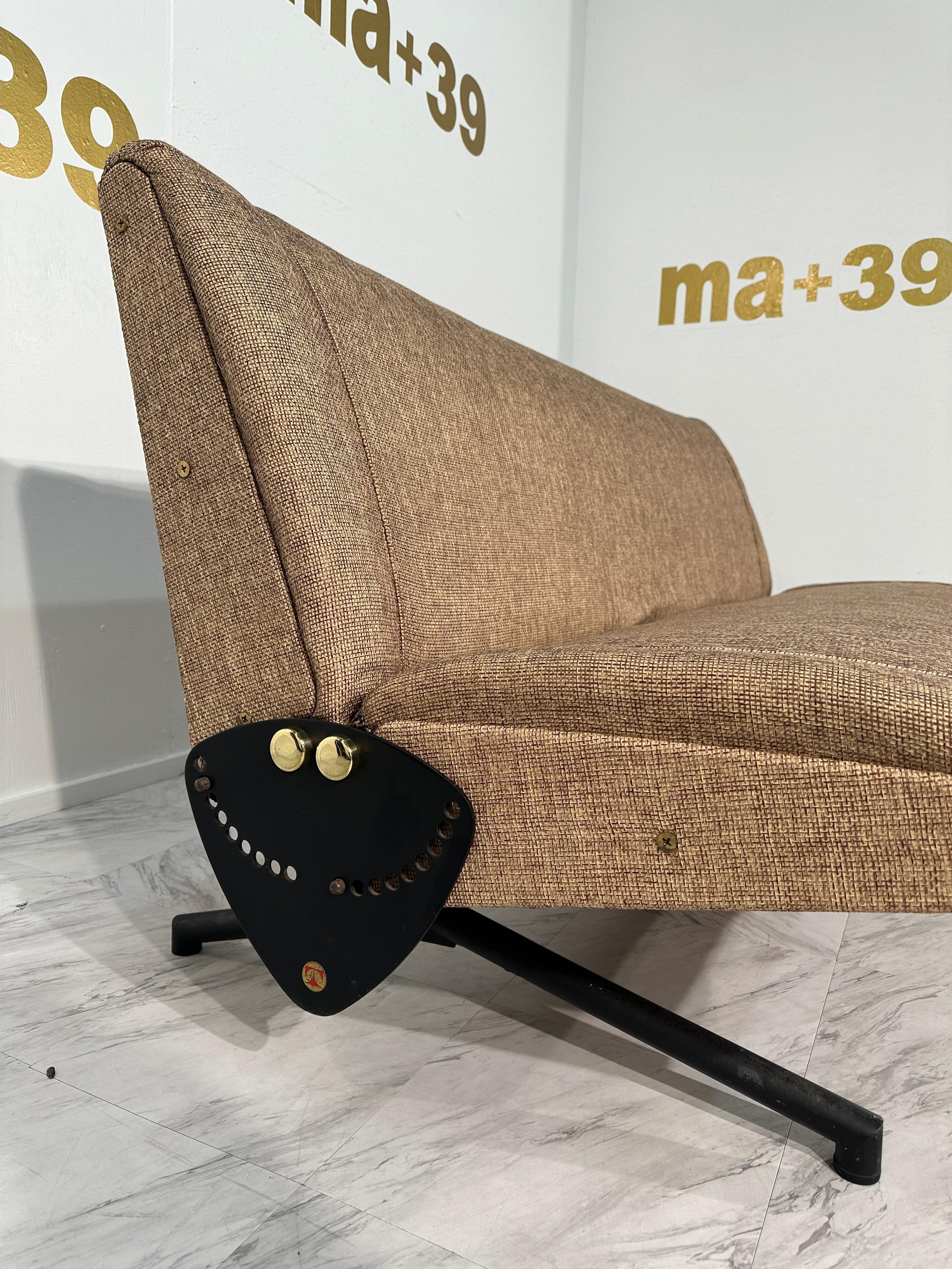 Mid Century Italian Osvaldo Borsani for Tecno D70 Reclining Sofa 1954s For Sale 3