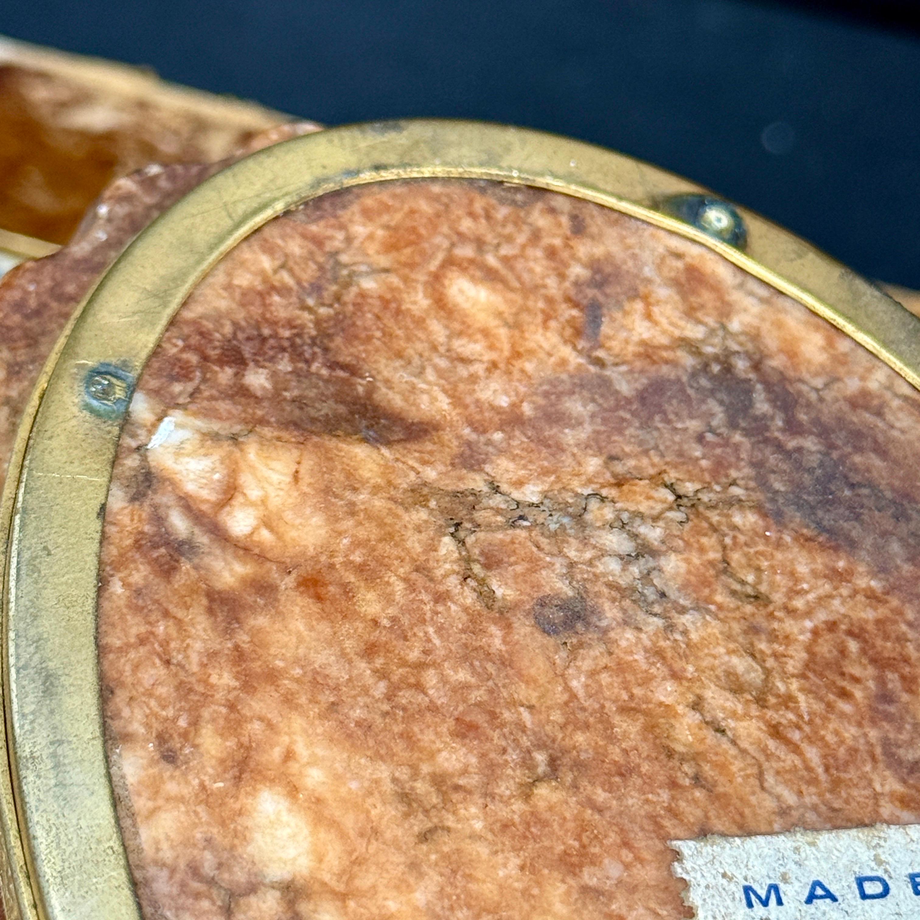 Boîte à bijoux ovale en marbre italienne du milieu du siècle en vente 12