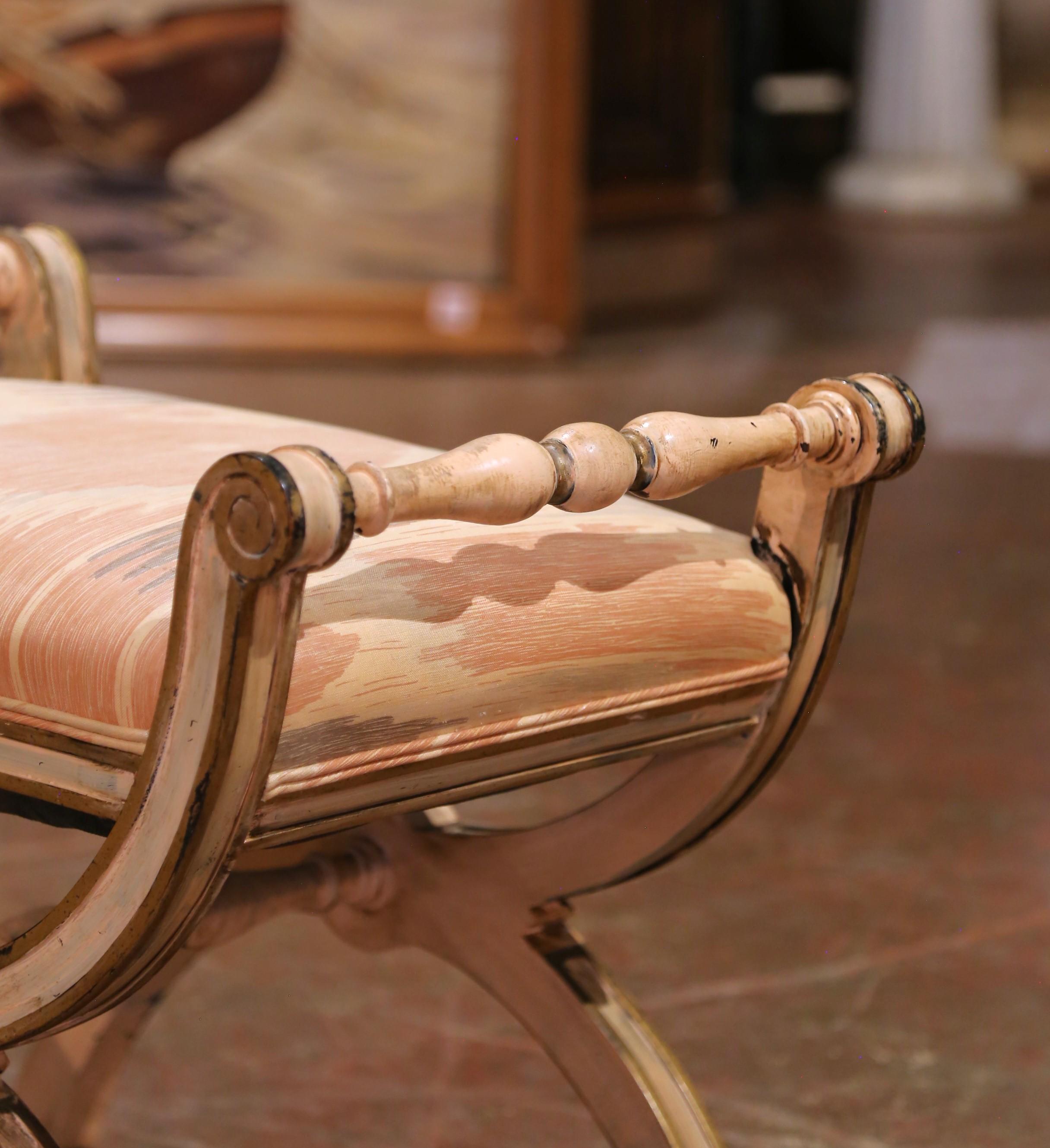 20ième siècle Tabouret Curule italien peint du milieu du siècle avec poignées tournées et base en X en vente