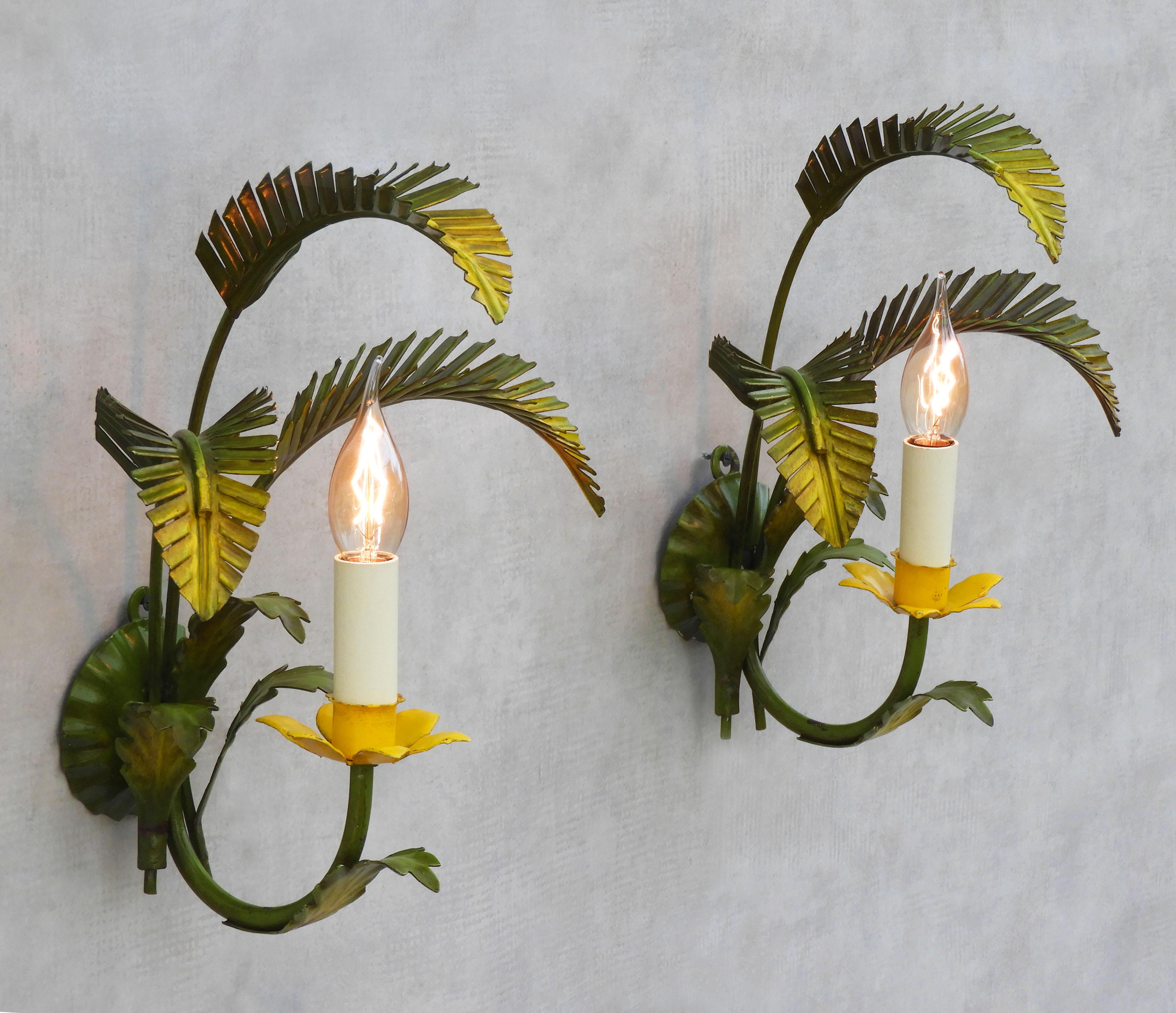 Mid Century Italian Palm Leaf Wall Lights C1950 Two Pairs Available For Sale 1
