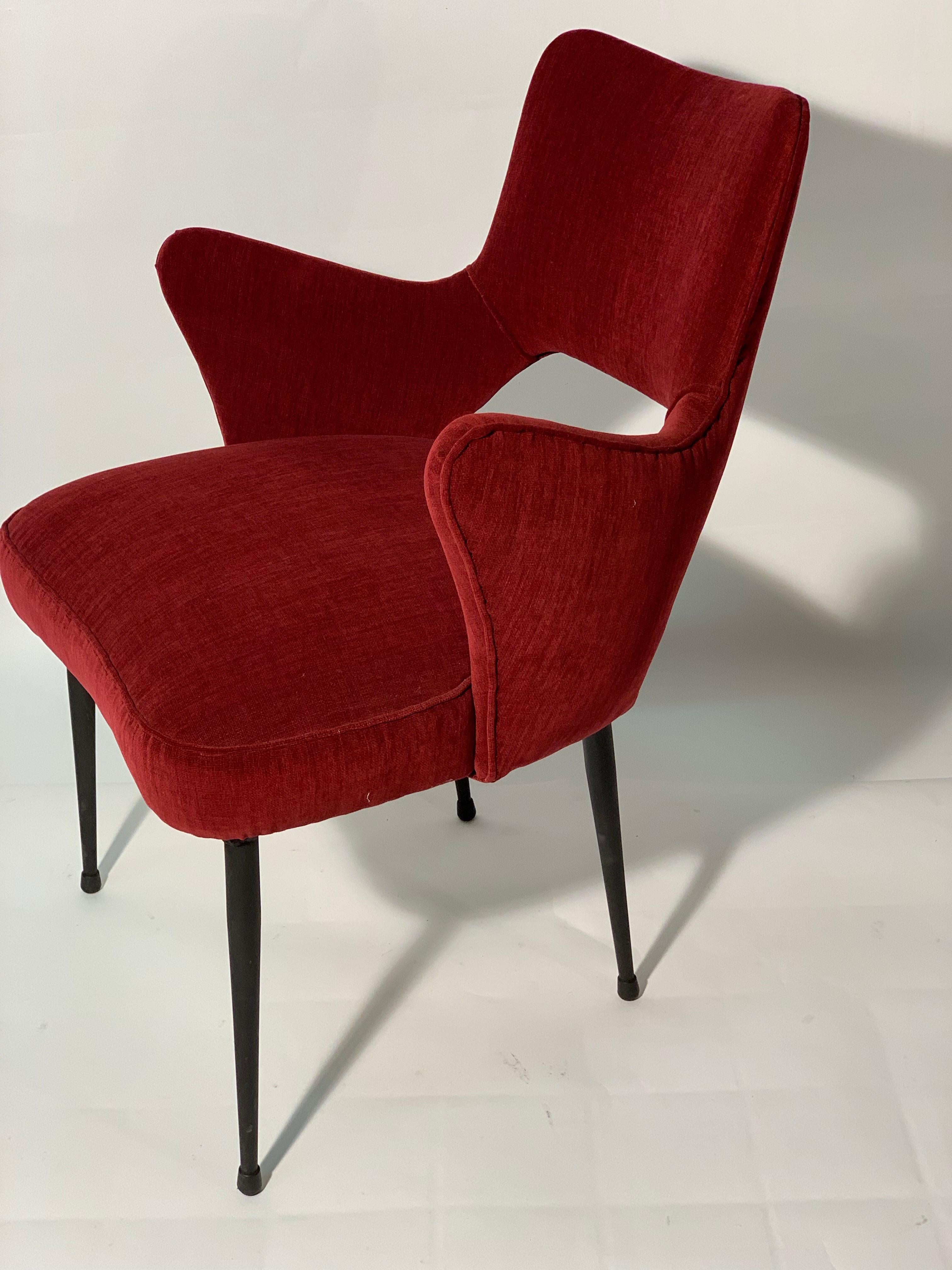 Mid Century Italian Pair of Armchairs Red Fabric Black Laquered Metal Leggs 1950 4