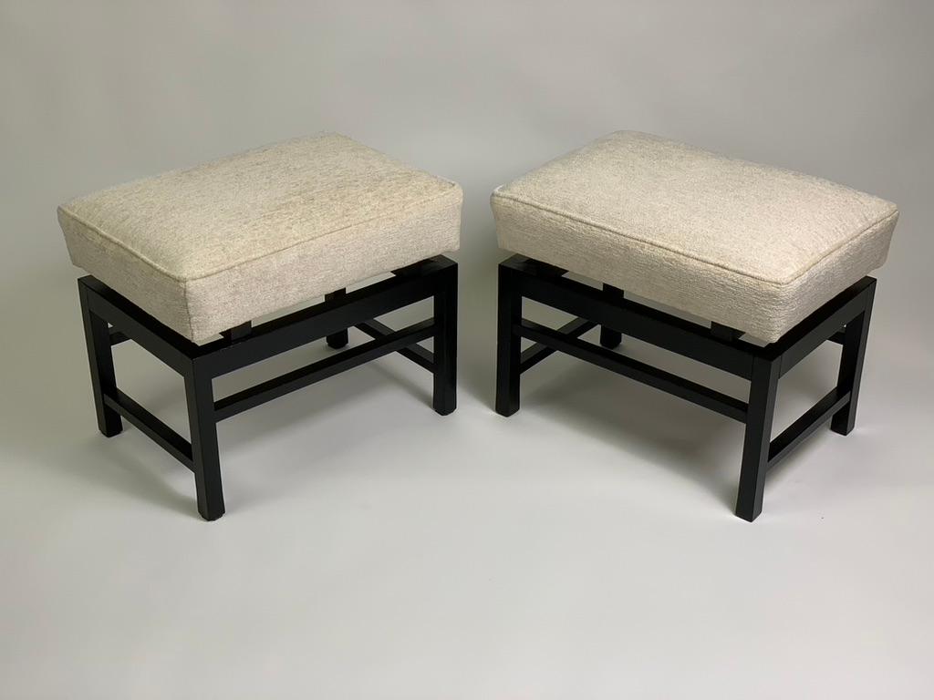 Mid Century Italian Pair of Black Laquered Stools Fabric Seat In Good Condition For Sale In Firenze, Toscana