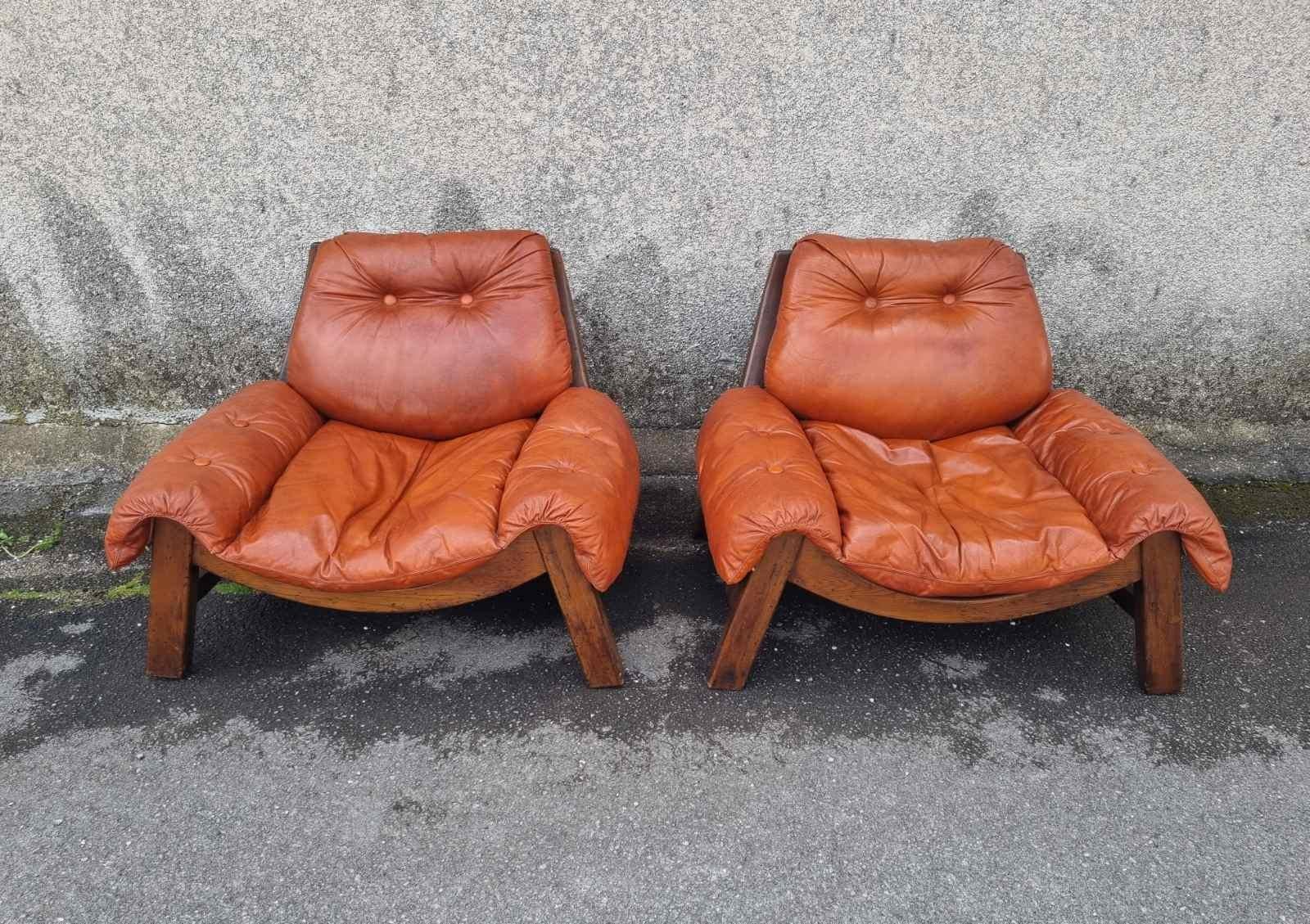 Mid Century Italian Pair of Lounge Chairs, Wood and Leather, Italy 60s In Good Condition For Sale In Lucija, SI