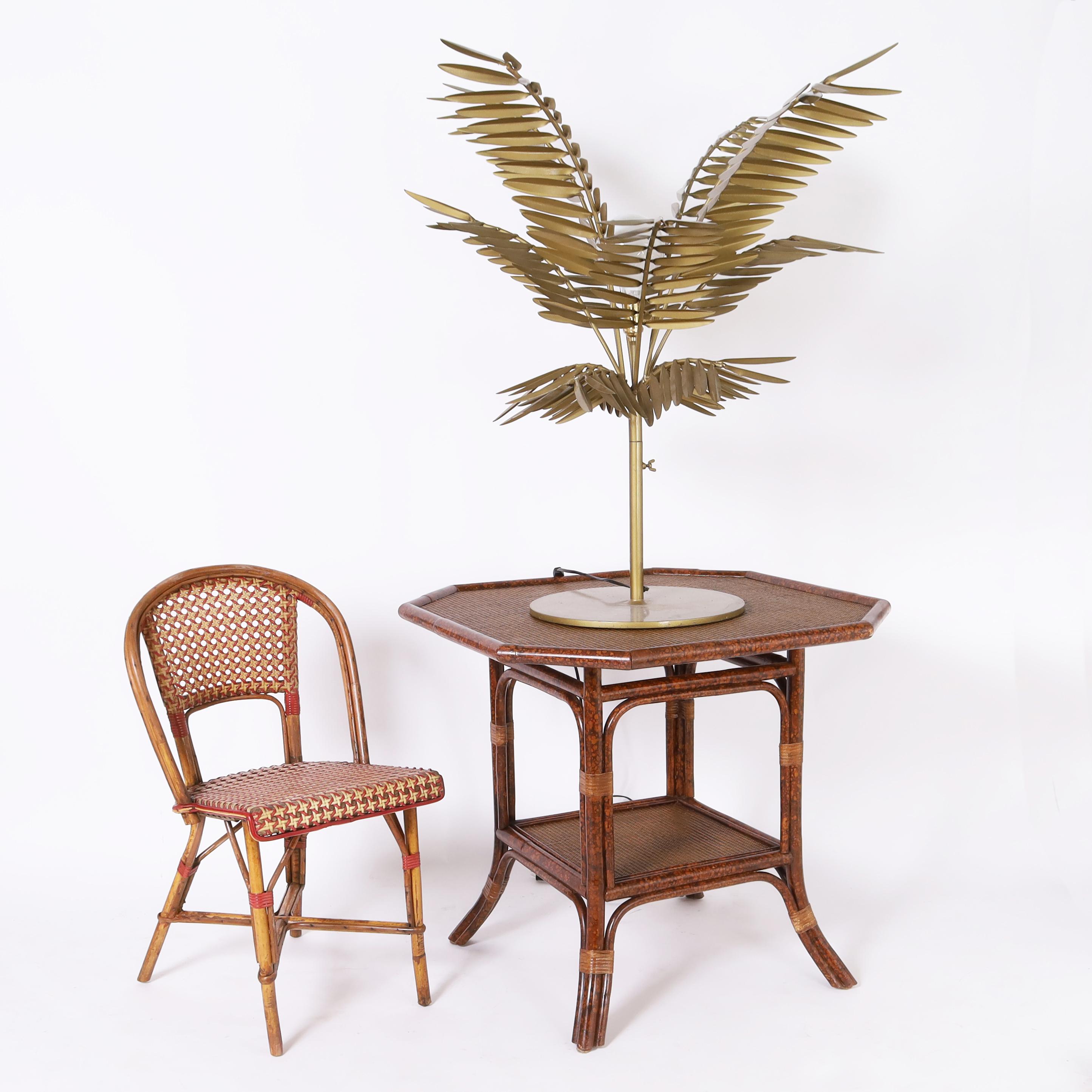 Métal Lampe à poser italienne du milieu du siècle en forme de palmier en vente
