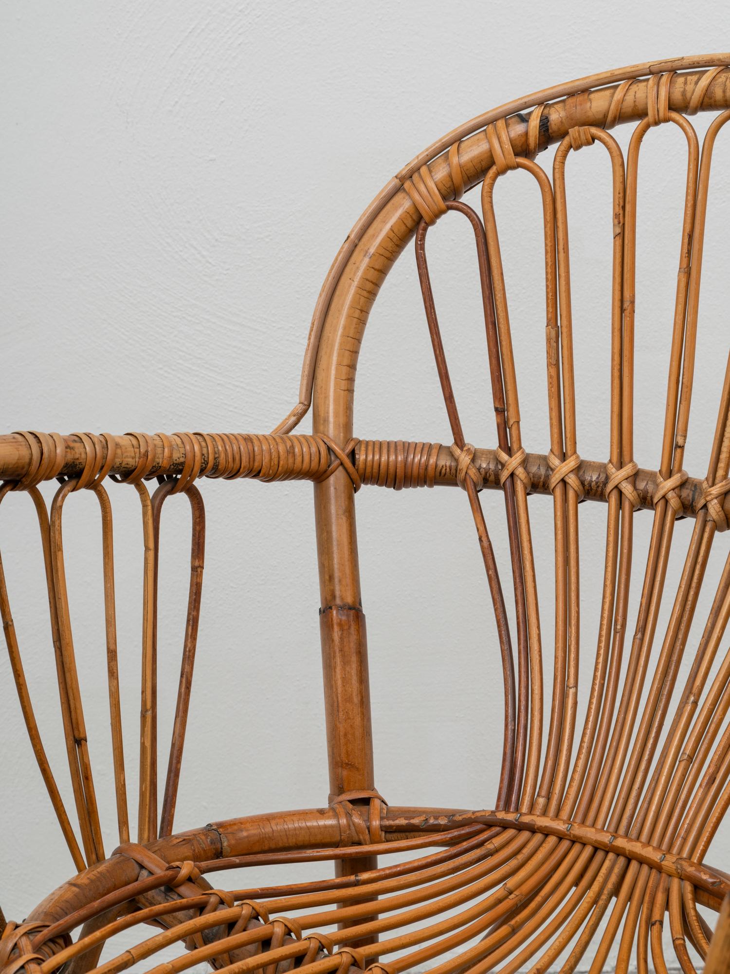 Mid-Century Italian Patinated Organic Rattan and Bamboo Armchair, 1960s In Good Condition For Sale In Koper, SI