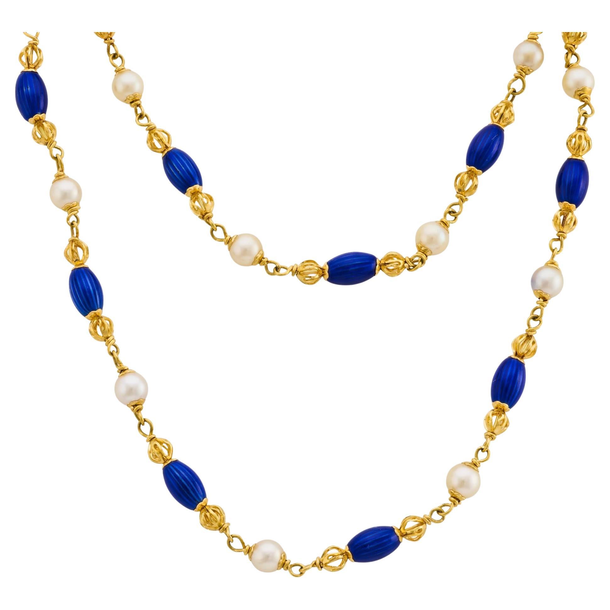 Collier italien du milieu du siècle en perles, or jaune 18k et émail bleu en vente