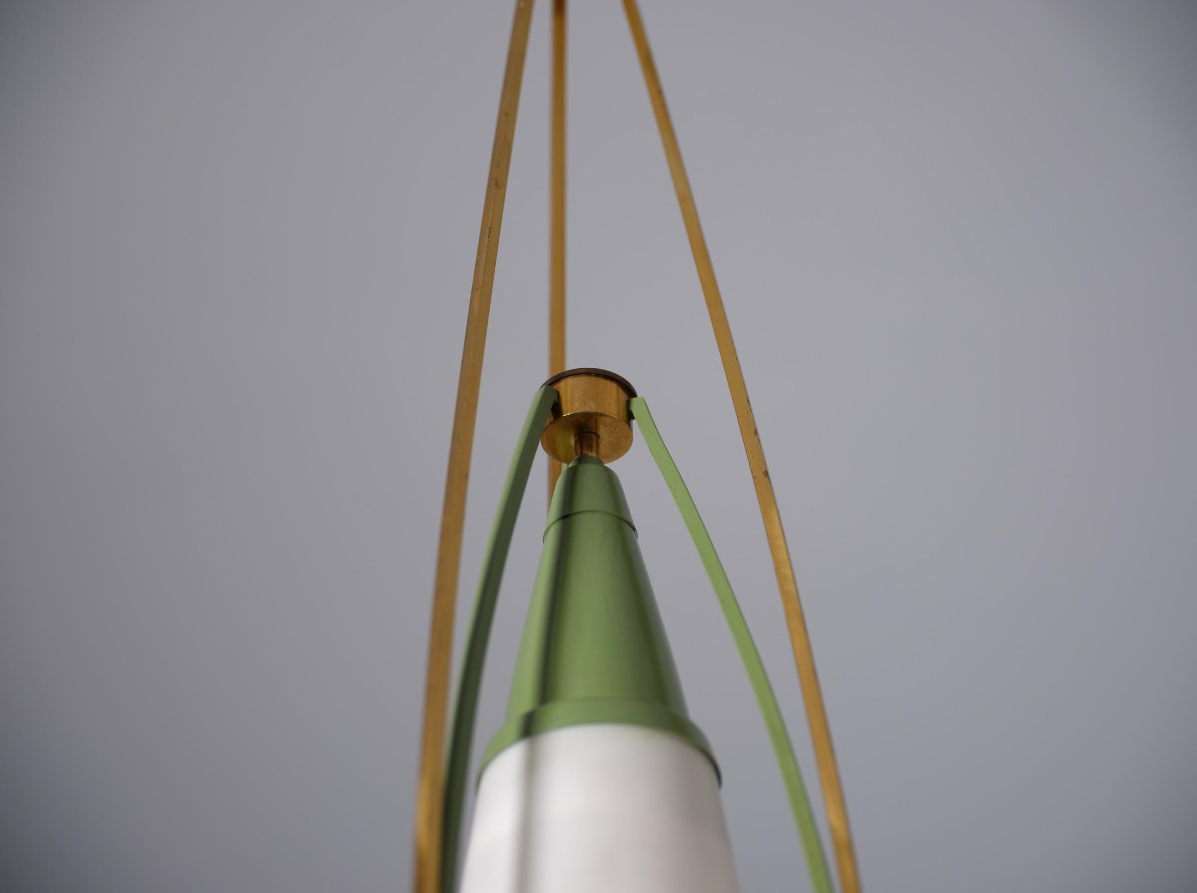 Mid-Century Modern Mid-Century Italian Pendant Chandelier in Brass and Opaline Glass For Sale