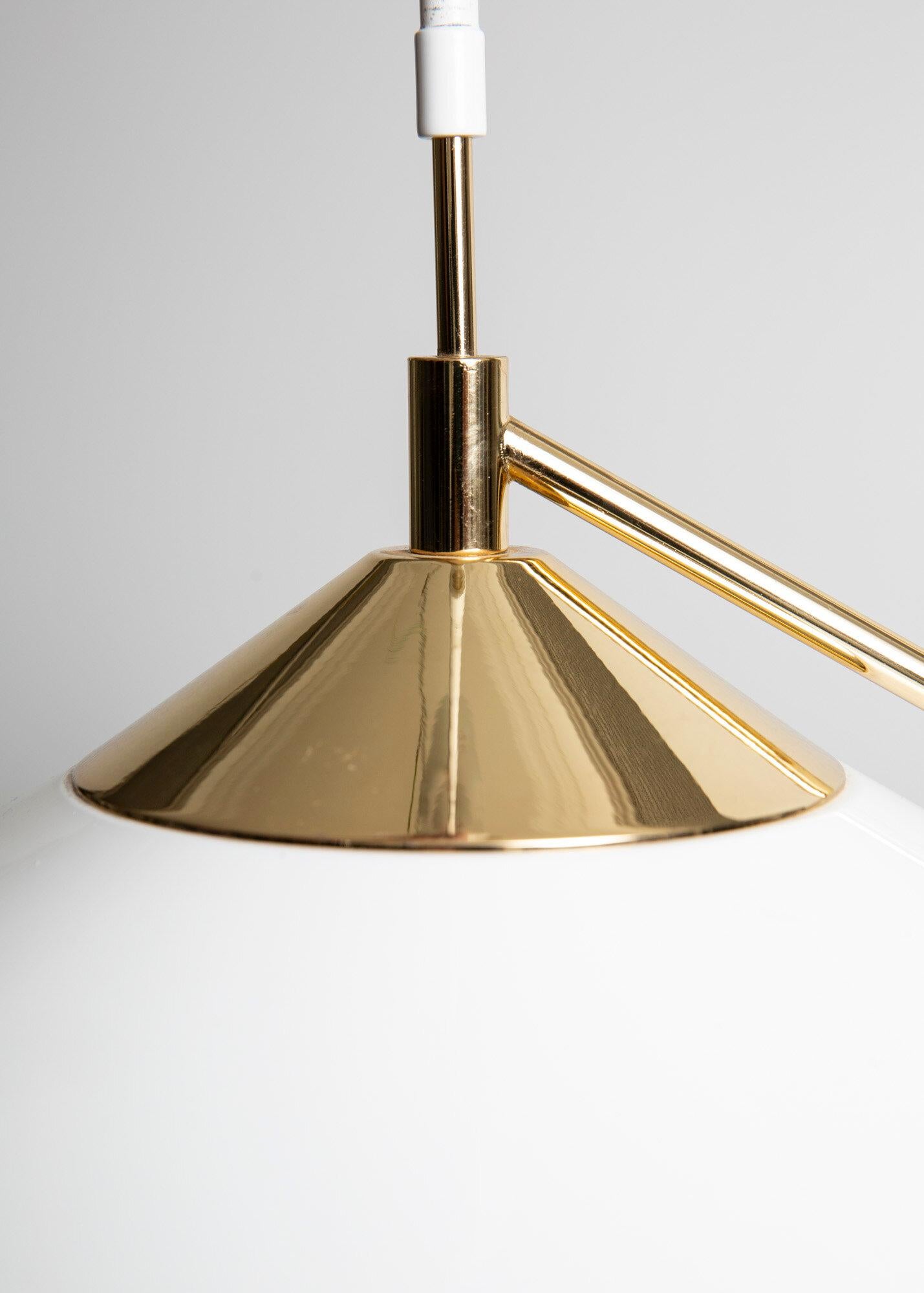 Mid-Century Modern Lampe suspendue italienne du milieu du siècle  en vente