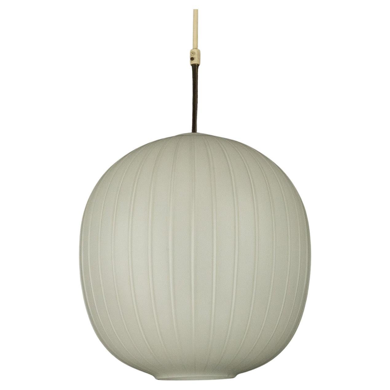 Mid-Century Italian pendant light in the style of Arredoluce Monza. Italy 1950s For Sale