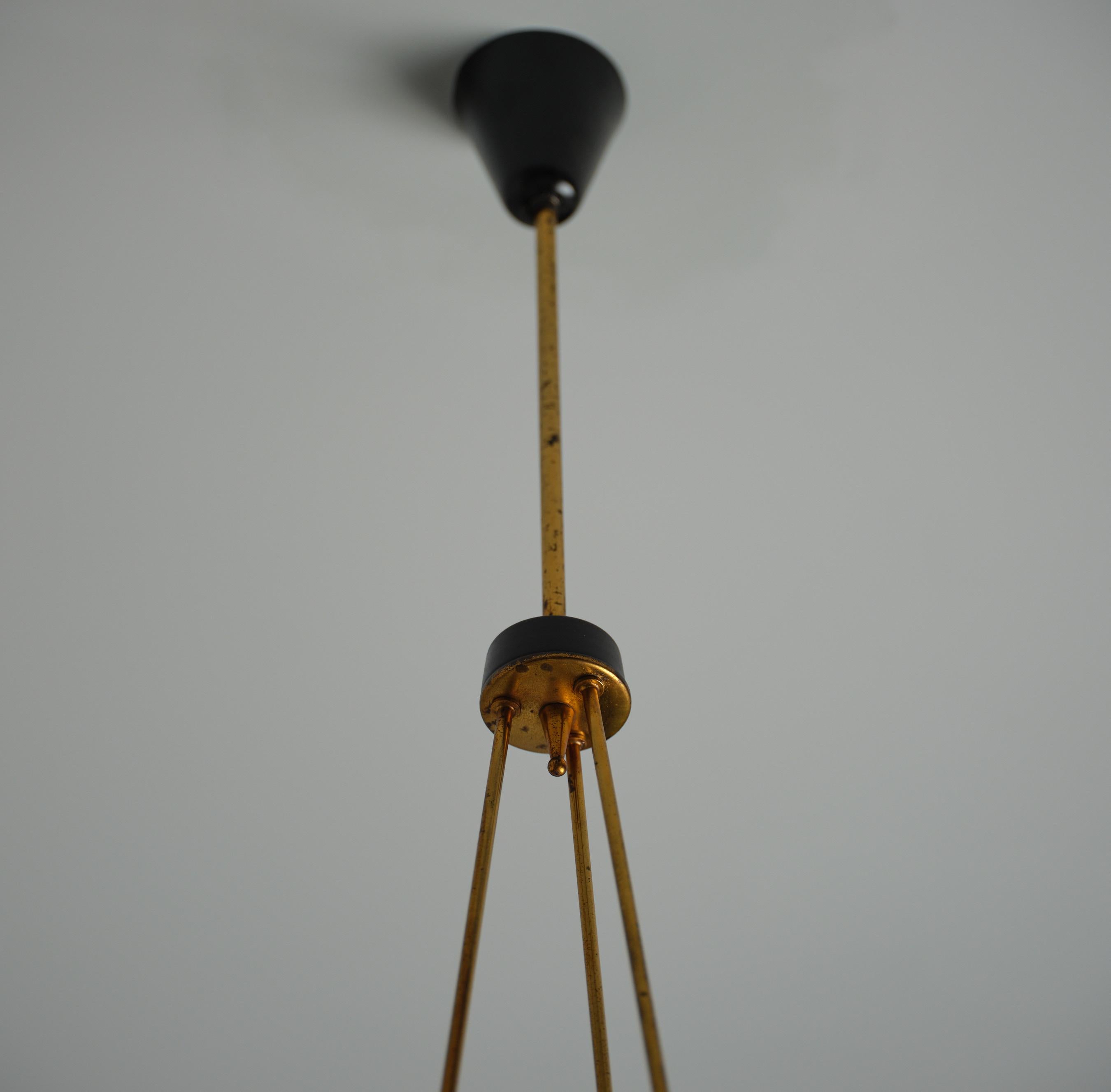 Mid-Century Italian Pendant with Brass and Opaline Glass Globes For Sale 2