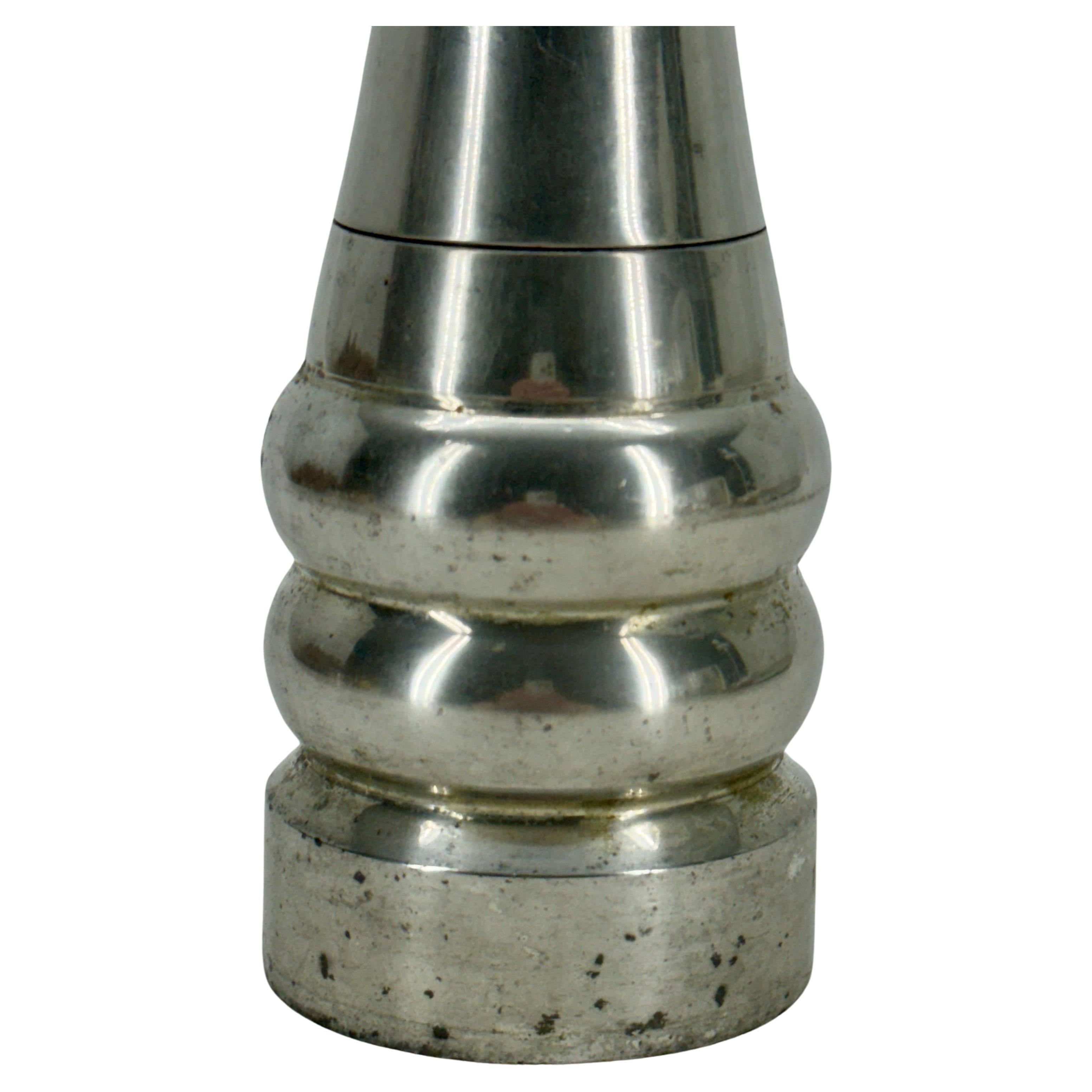 Mid-Century Italian Pewter Salt and Pepper Mill Shaker In Good Condition For Sale In Haddonfield, NJ