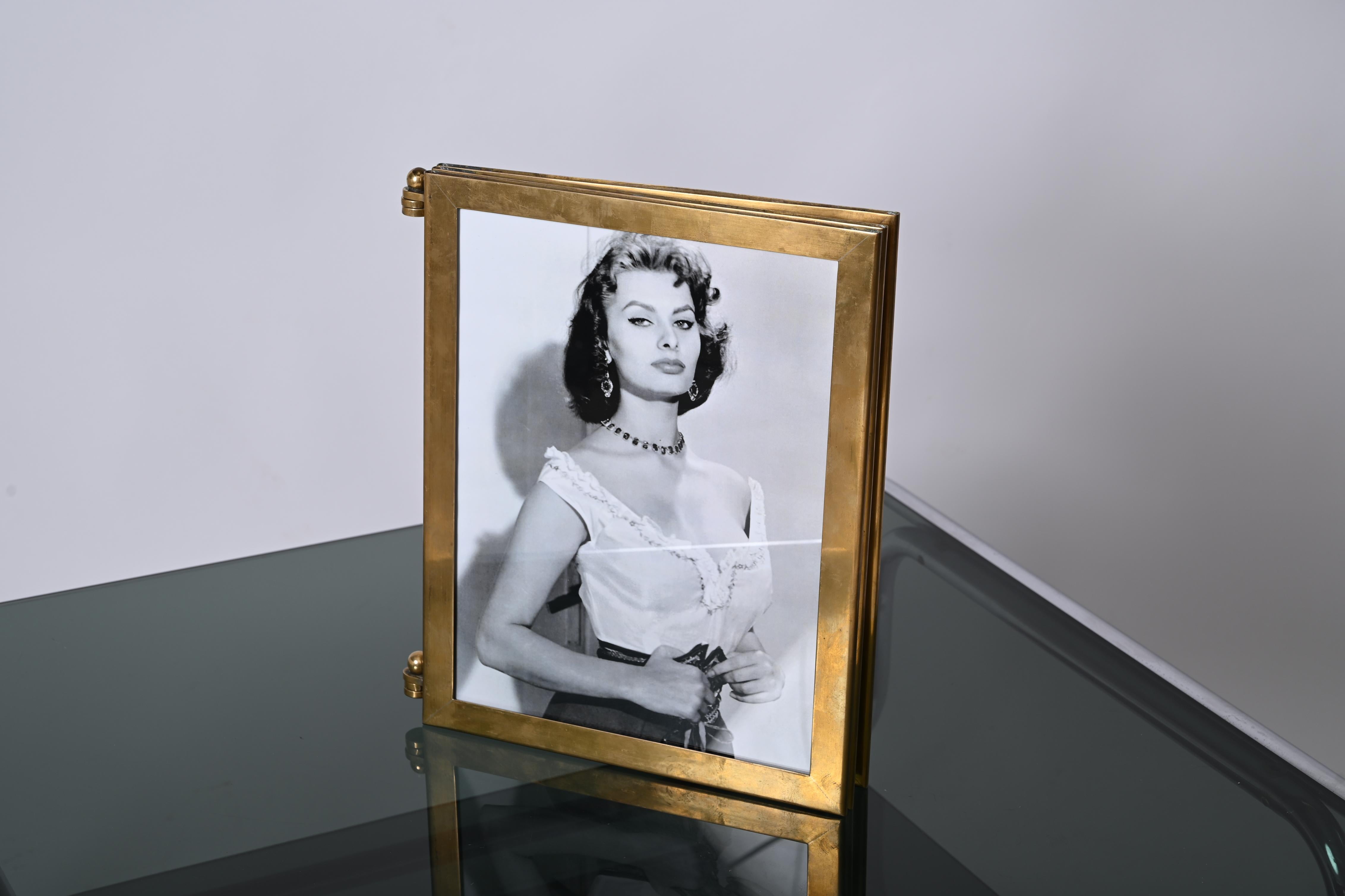 Mid-Century Italian Photo Frame in Solid Brass, Hollywood Regency, 1950s For Sale 1