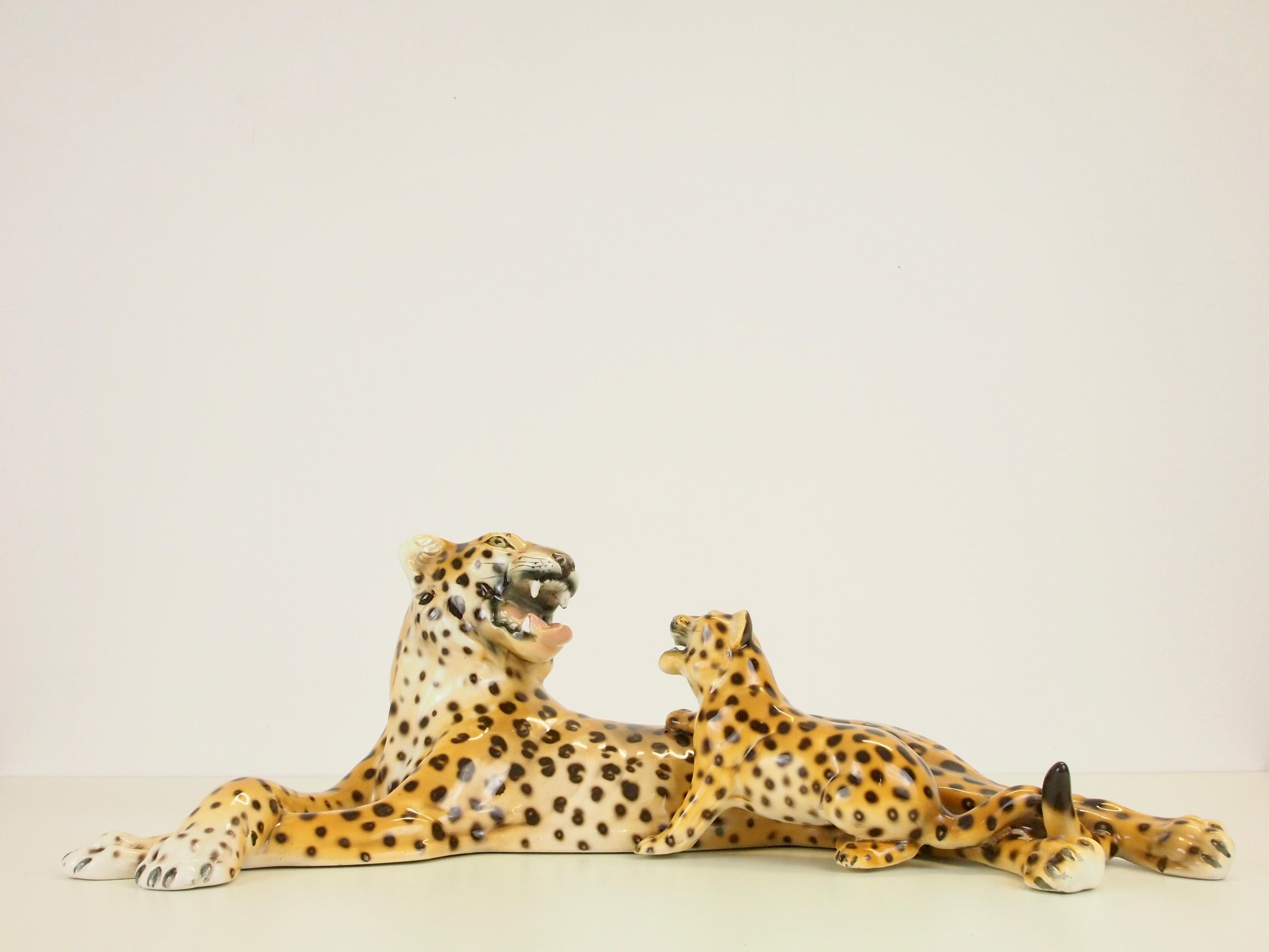 Hand-Painted Midcentury Italian Porcelain Leopard Statuette Favaro Cecchetto Attributed