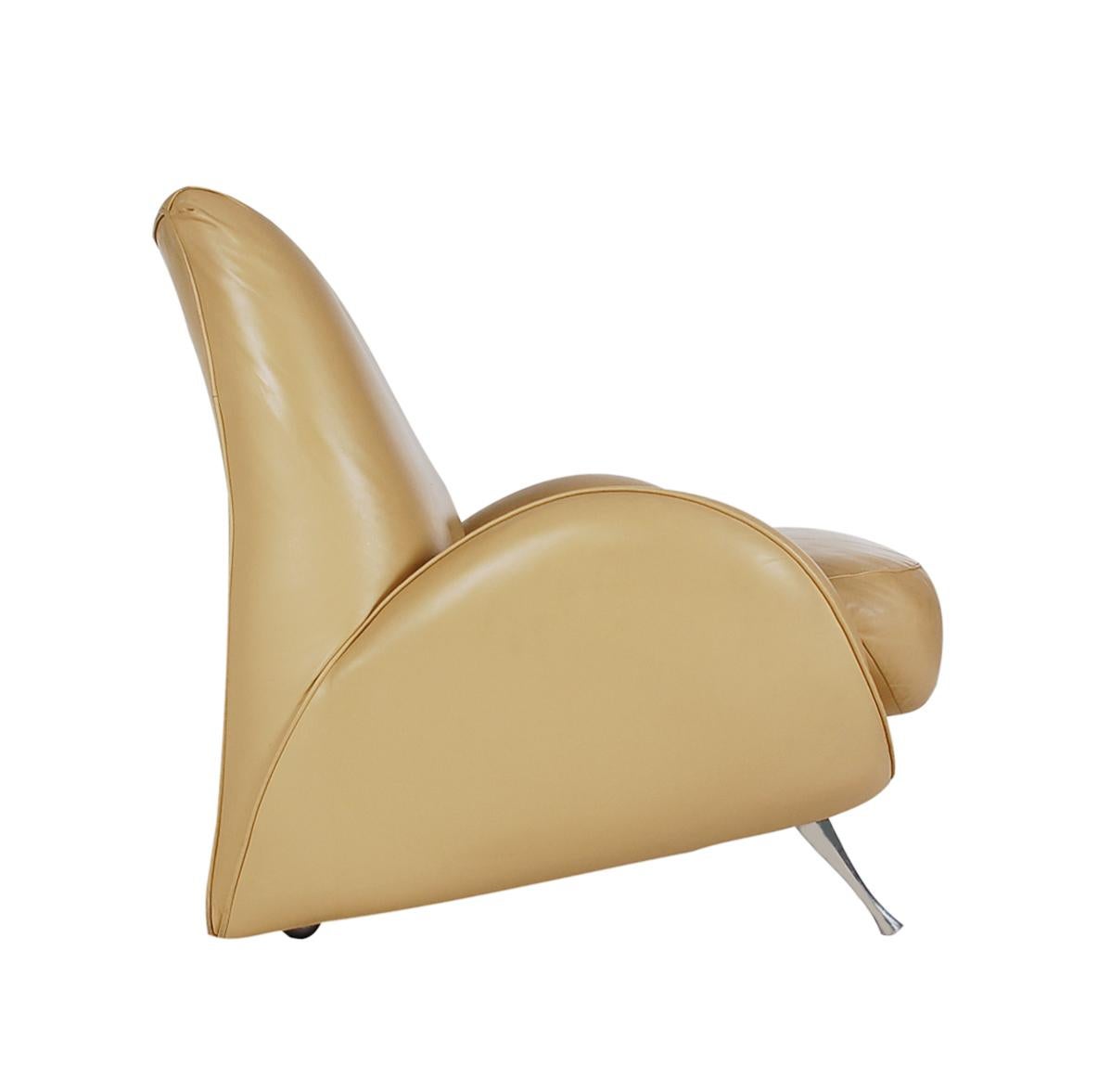 Post-Modern Midcentury Italian Postmodern Funky Lounge Chair in Cream Colored Leather