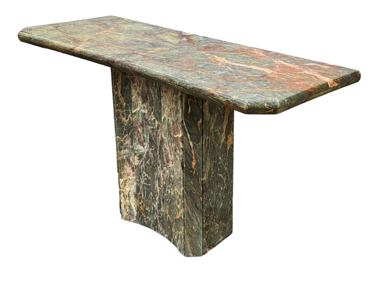 Marbre Console ou table de canapé italienne post-moderne du milieu du siècle dernier en marbre vert/gris  en vente