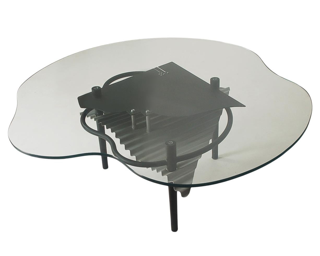 Post-Modern Mid Century Italian Post Modern Memphis Sottsass Style Coffee Table in Black  For Sale