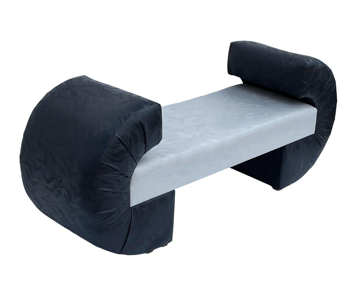 Mid Century Italian Post Modern Sculptural Bench or Settee in Black & Grey For Sale 1