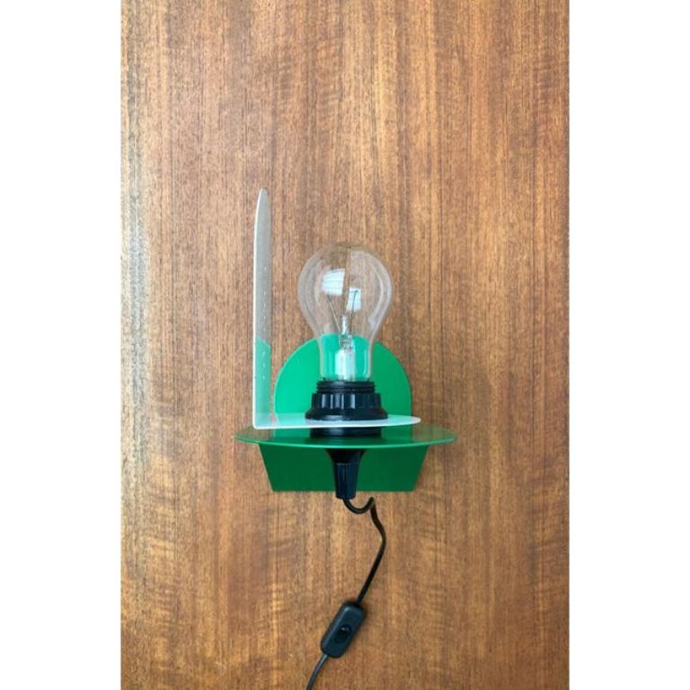 Italienische postmoderne, minimalistische Mid-Century-Tischlampe aus Metall, Space Age, 1960er Jahre im Angebot 7