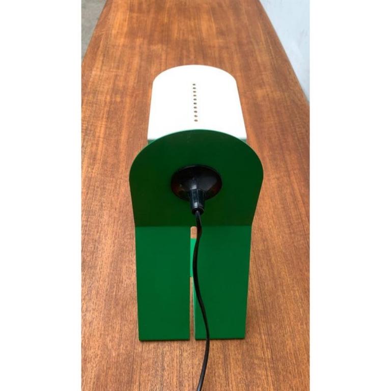 Italienische postmoderne, minimalistische Mid-Century-Tischlampe aus Metall, Space Age, 1960er Jahre im Angebot 4
