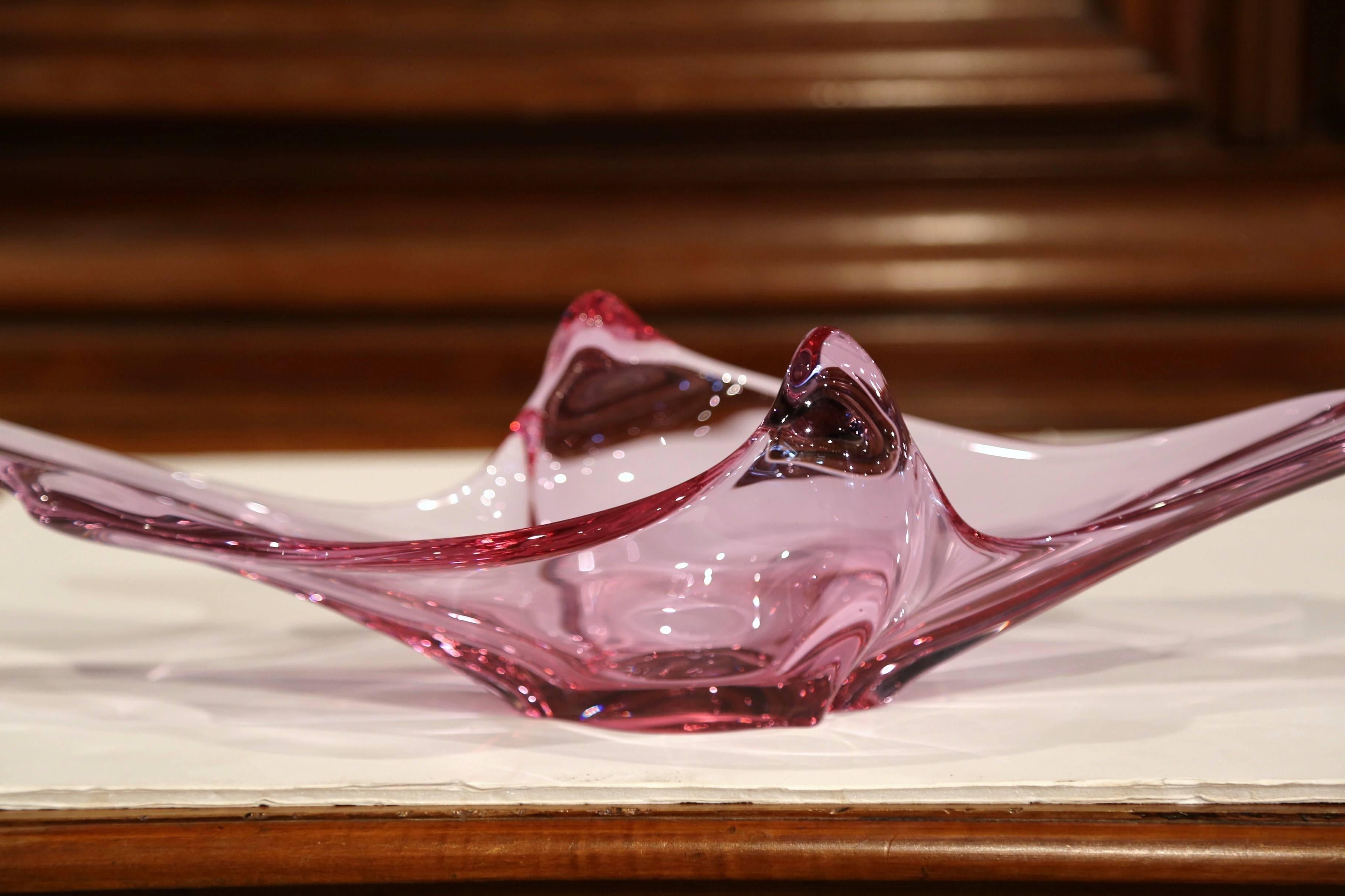 Hand-Crafted Mid-Century Italian Pulled Feathered Rose Murano Glass Centerpiece