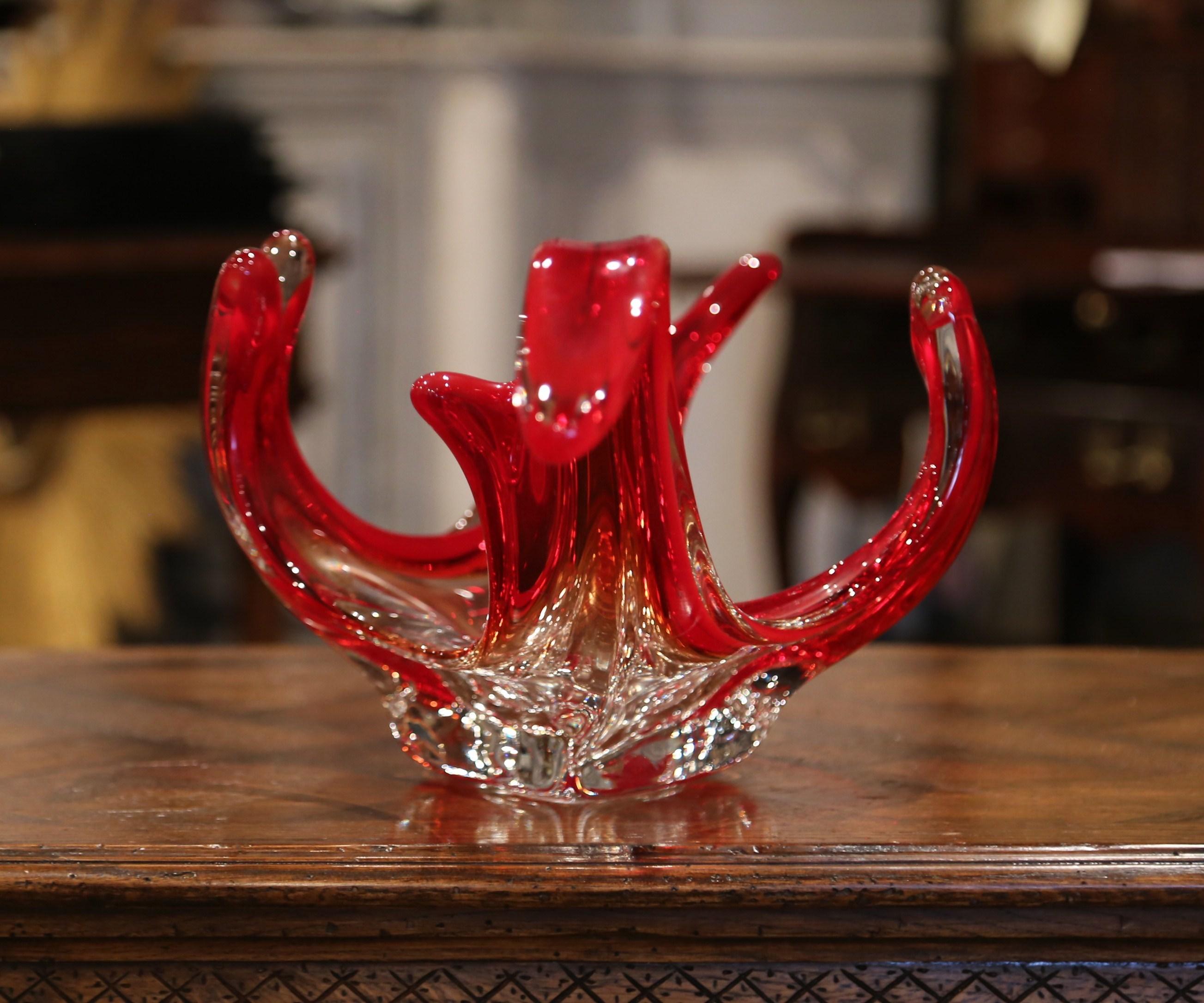 Blown Glass Midcentury Italian Pulled Feathered Two-Tone Red Murano Glass Center Vase