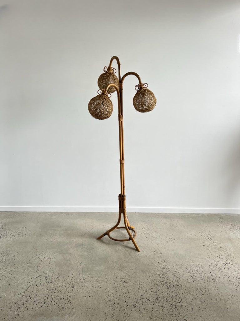 Mid-Century Modern Mid Century Italian Rattan and Bamboo Floor Lamp For Sale