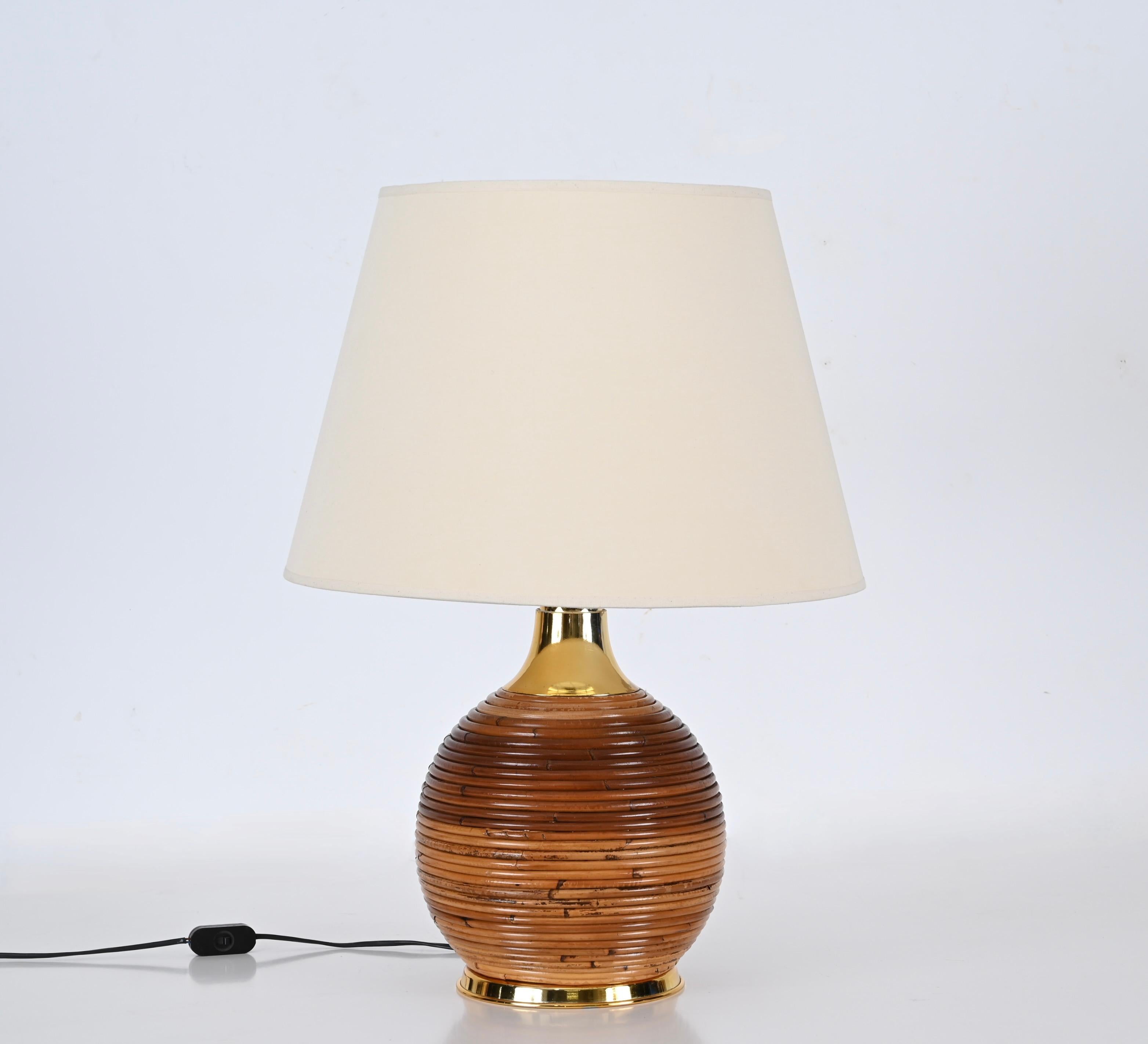 Mid-Century Modern Mid-Century Italian Rattan and Gilt Metal Table Lamp by Vivai Del Sud, 1970s For Sale