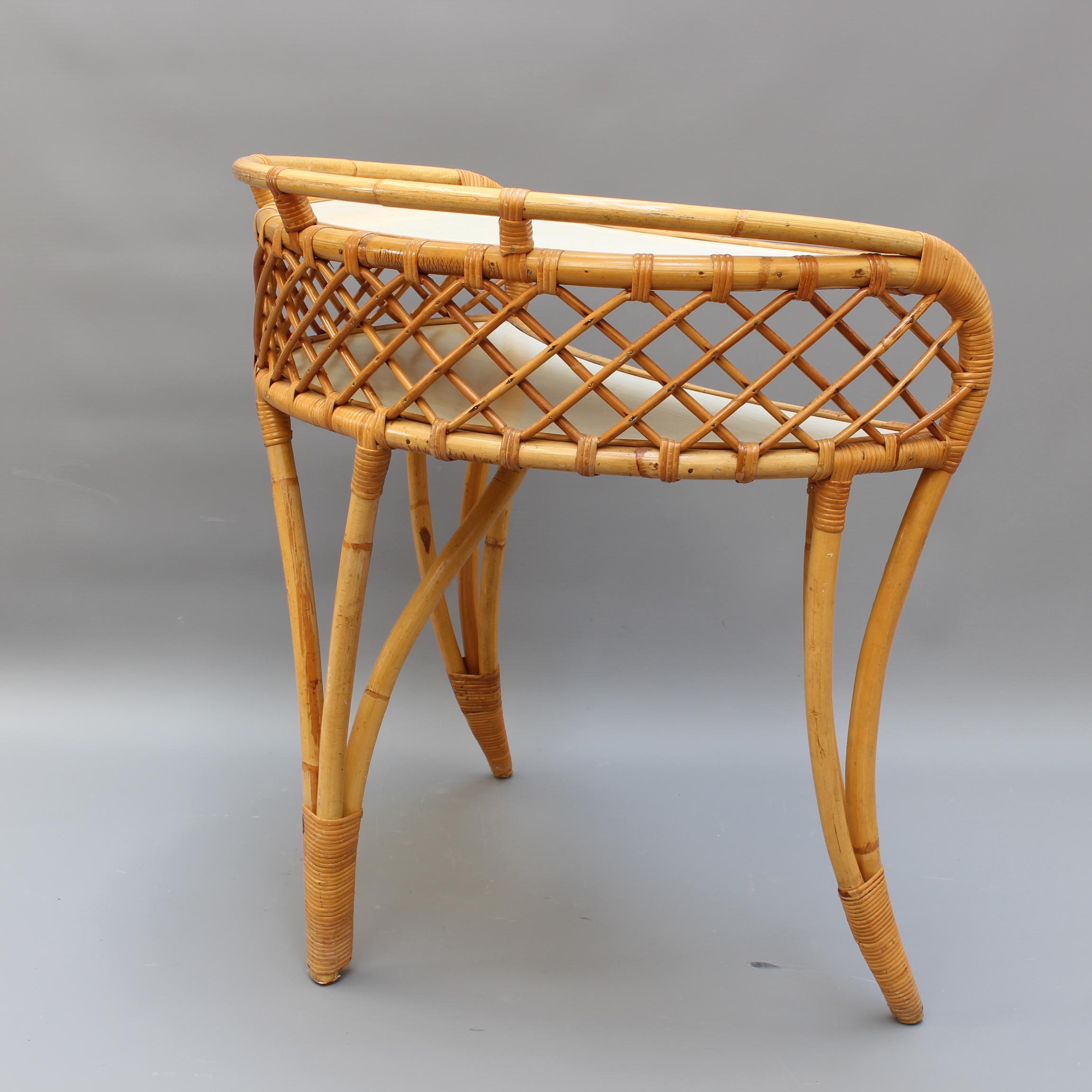 Midcentury Italian Rattan Desk or Vanity Table, circa 1960s In Good Condition For Sale In London, GB