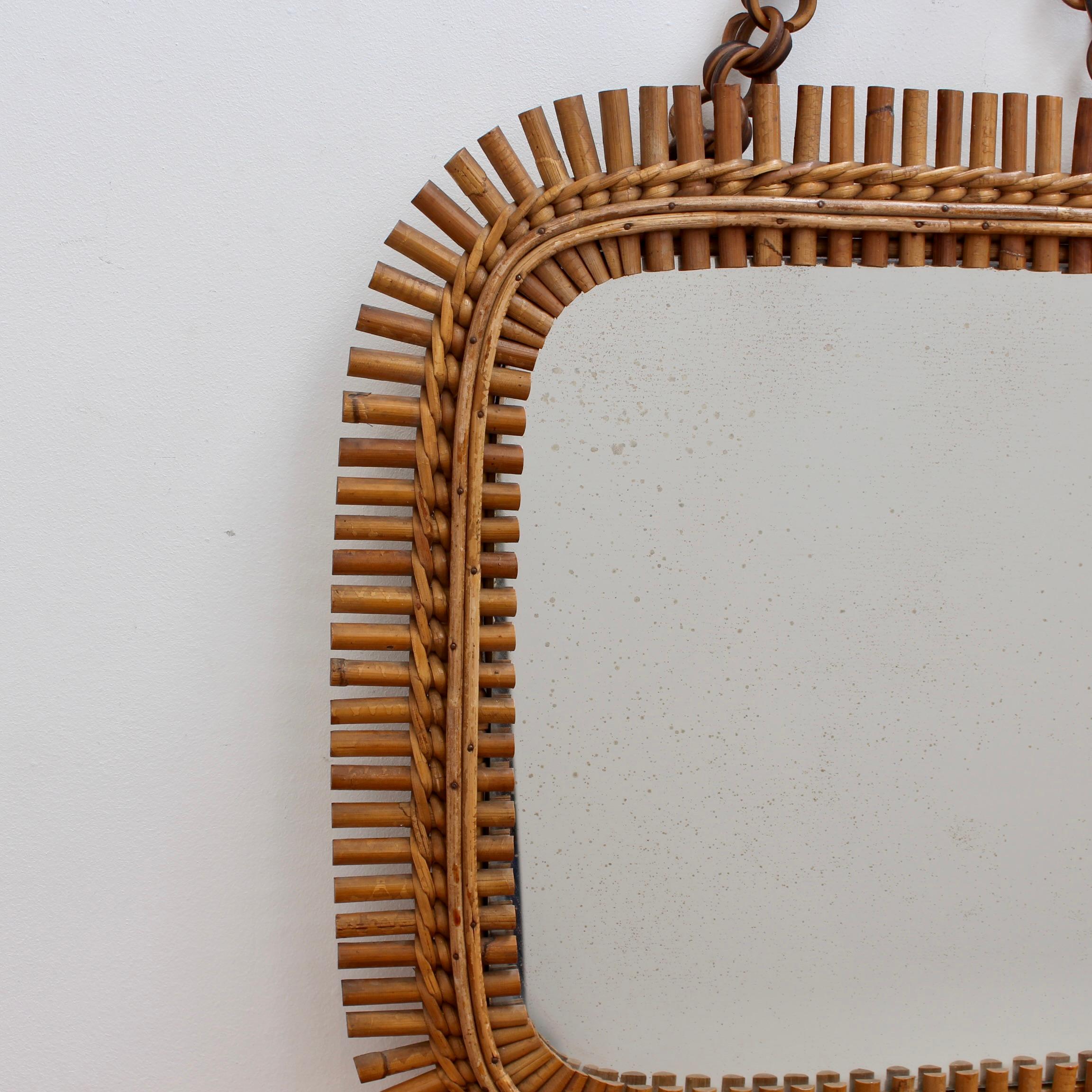 Mid-Century Italian Rattan Mirror with Hanging Chain (circa 1960s) In Good Condition For Sale In London, GB