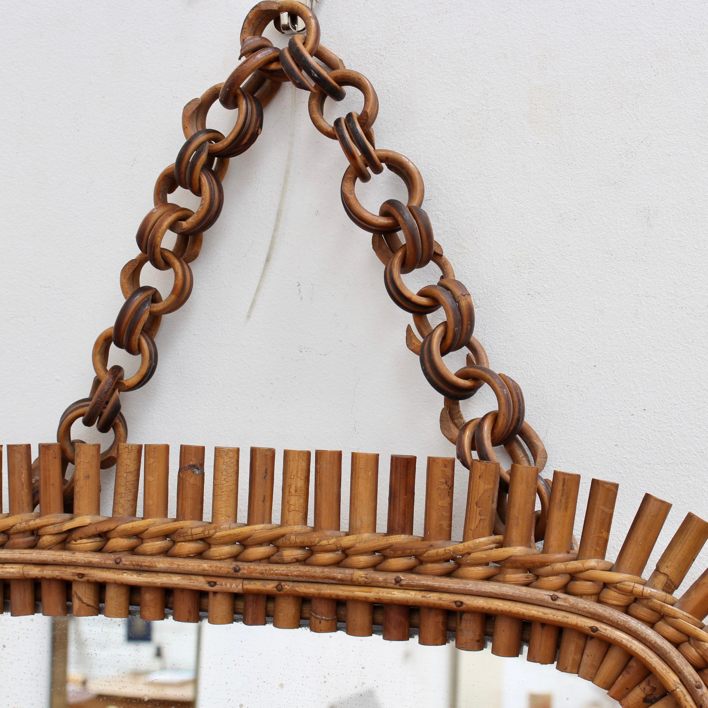 Mid-Century Italian Rattan Mirror with Hanging Chain (circa 1960s) For Sale 1