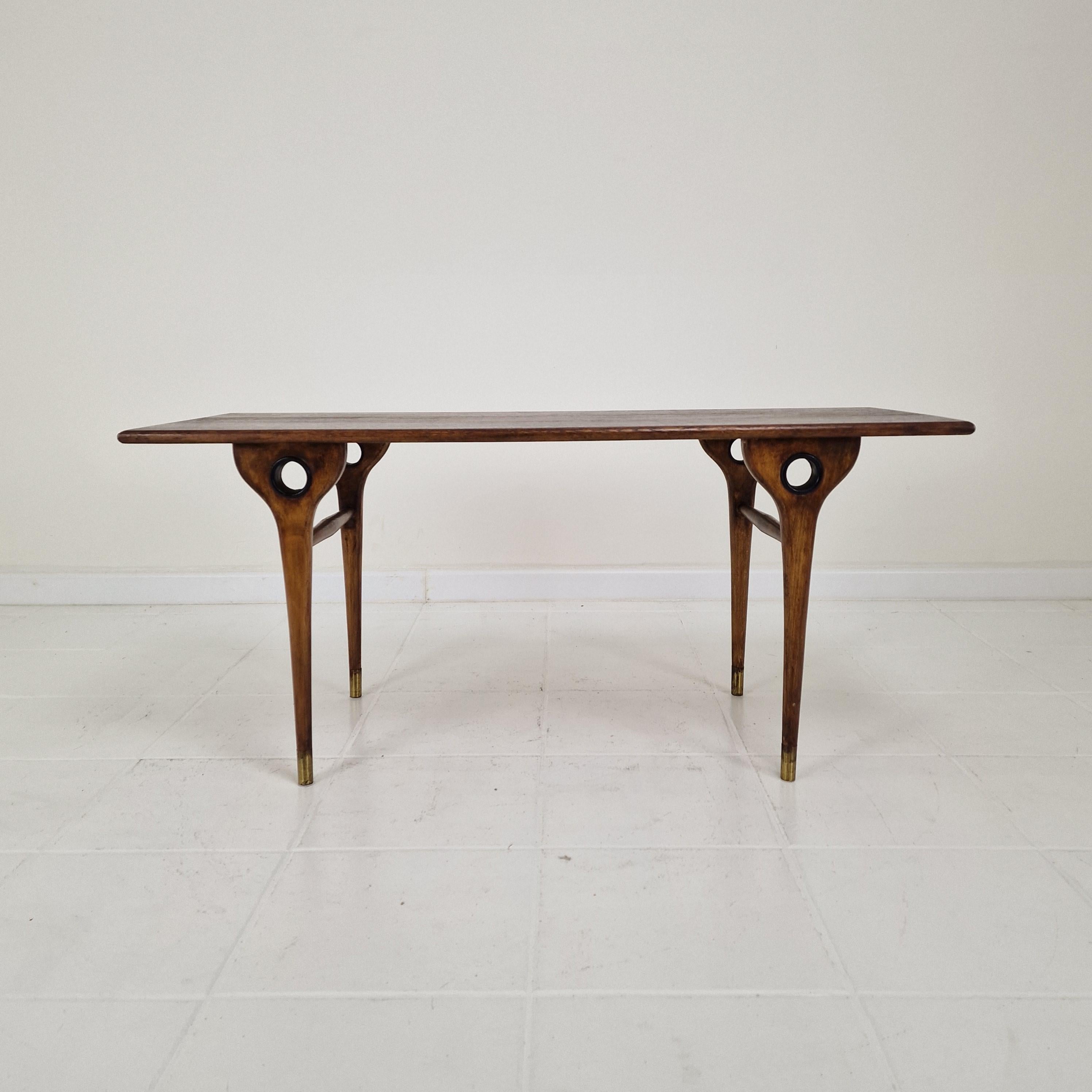 Bois Table basse ou d'appoint rectangulaire italienne du milieu du siècle 1960 en vente