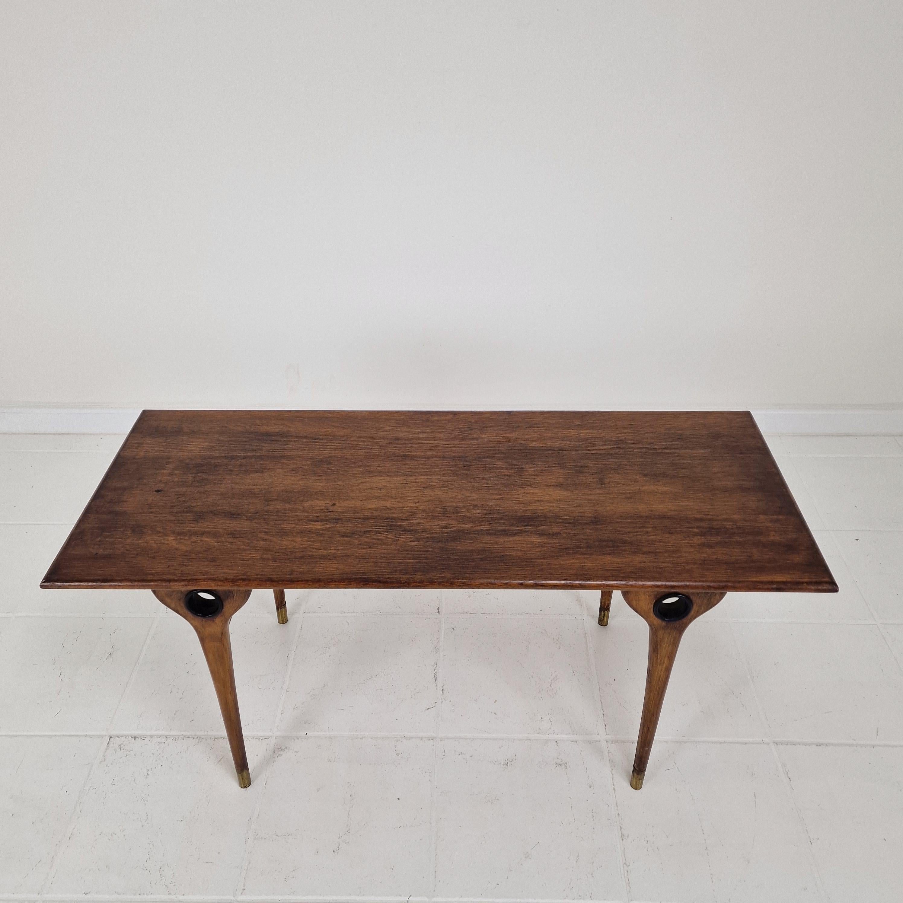 Table basse ou d'appoint rectangulaire italienne du milieu du siècle 1960 en vente 3