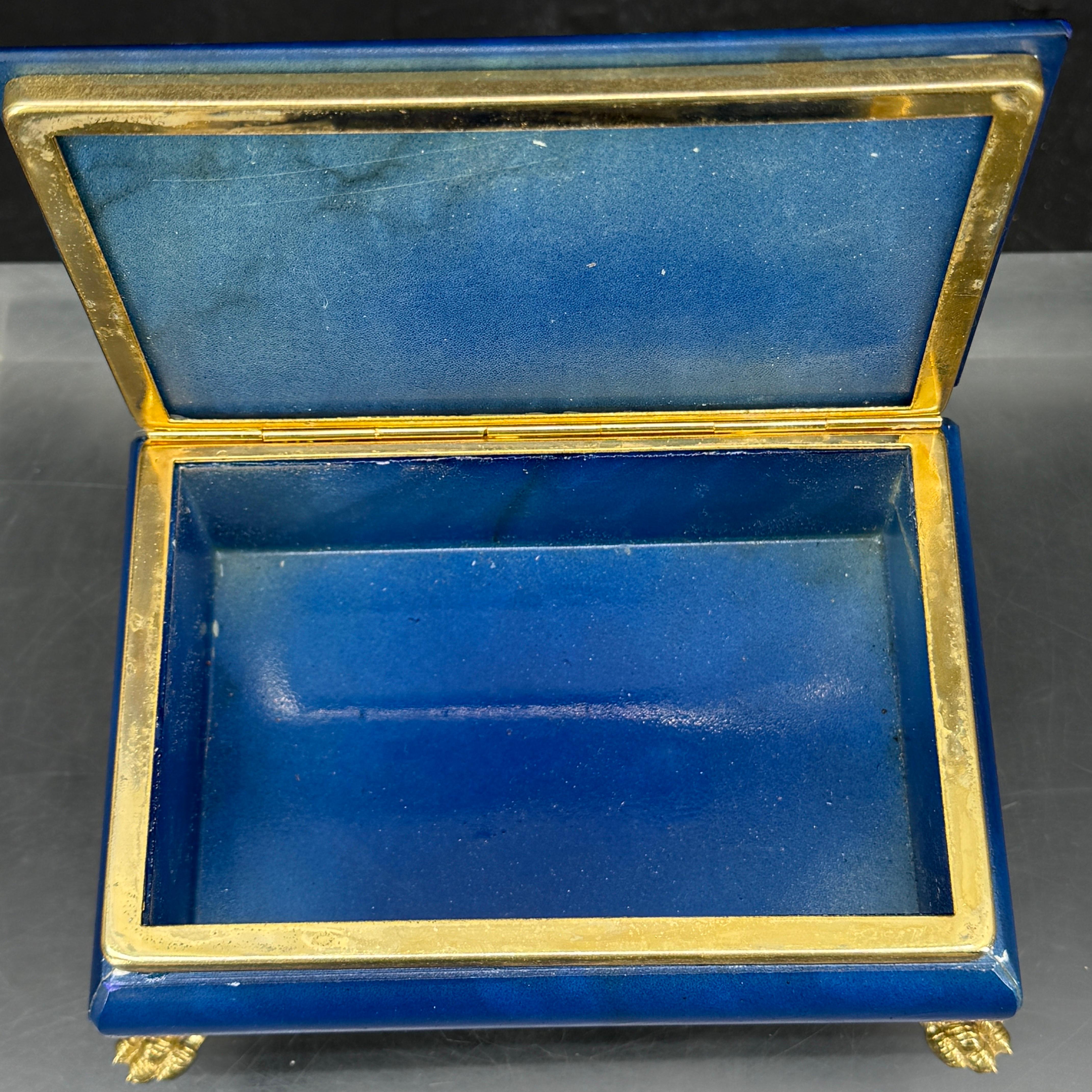 Boîte à bijoux italienne rectangulaire en marbre bleu du milieu du siècle dernier en vente 8