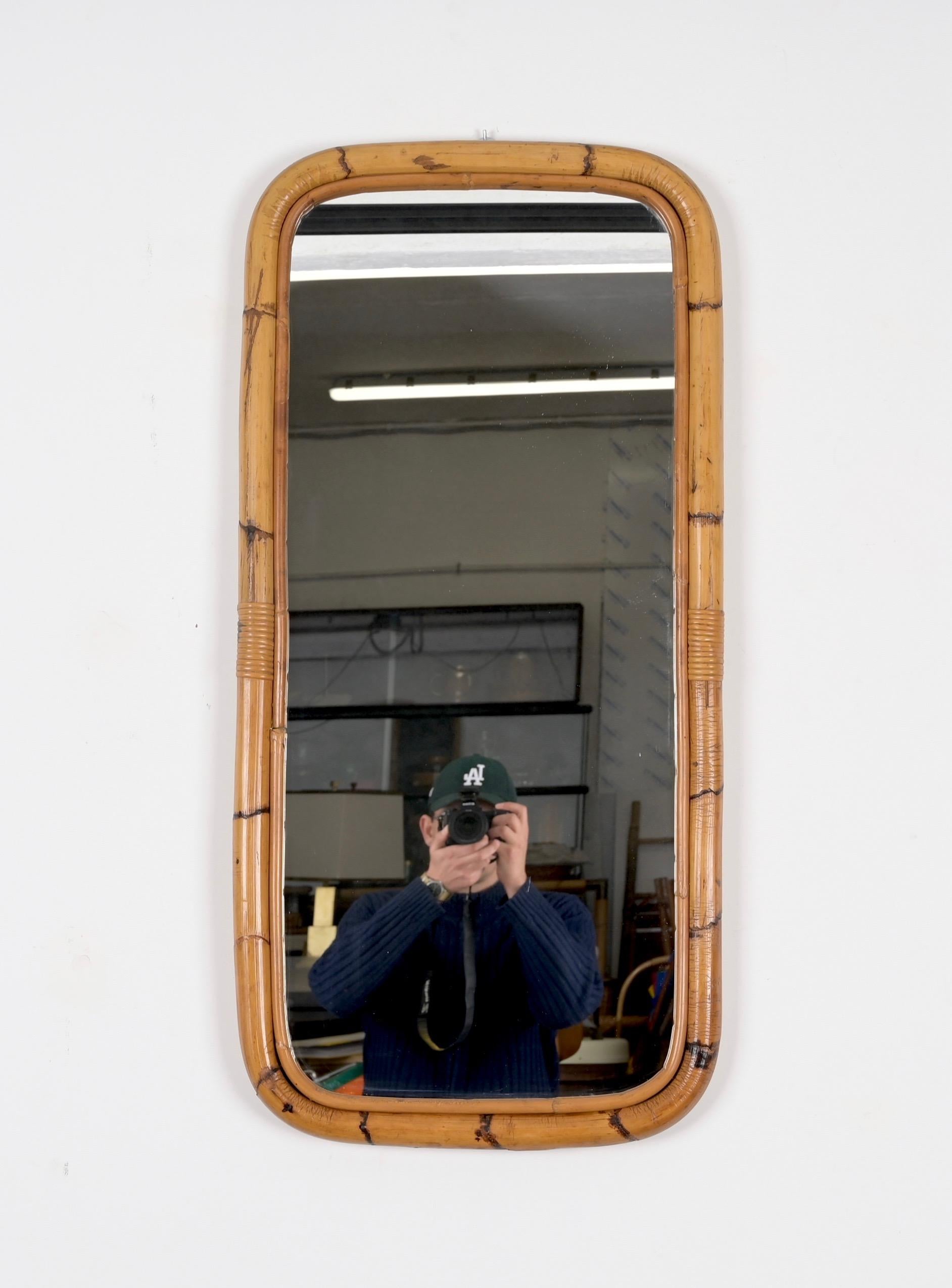 Italienischer rechteckiger Spiegel aus gebogenem Bambus, Rattan und Weidengeflecht aus der Jahrhundertmitte, 1970 (Moderne der Mitte des Jahrhunderts) im Angebot