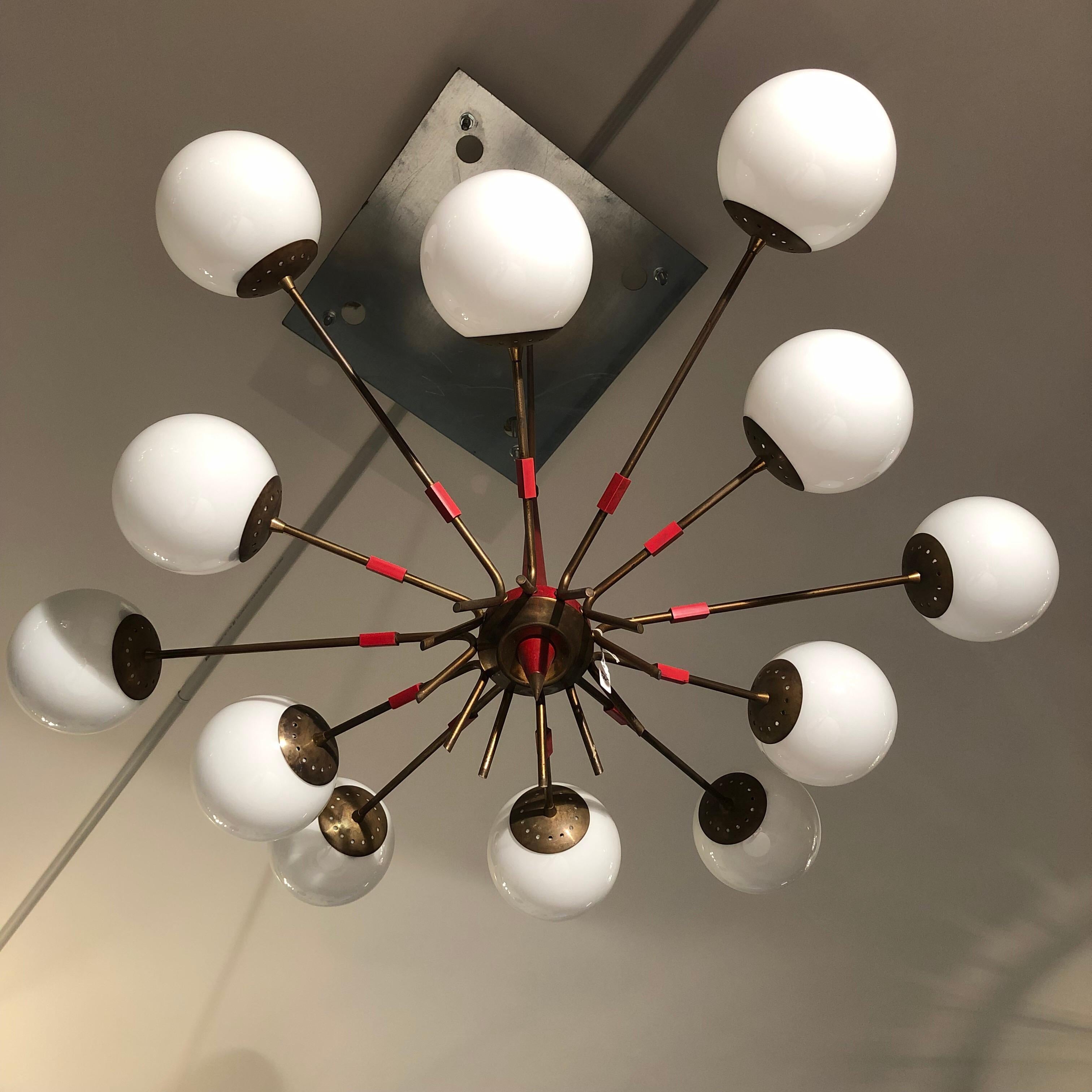 Midcentury Italian Red and Opaline Glass Sputnik Chandelier by Stilnovo, 1950s For Sale 4