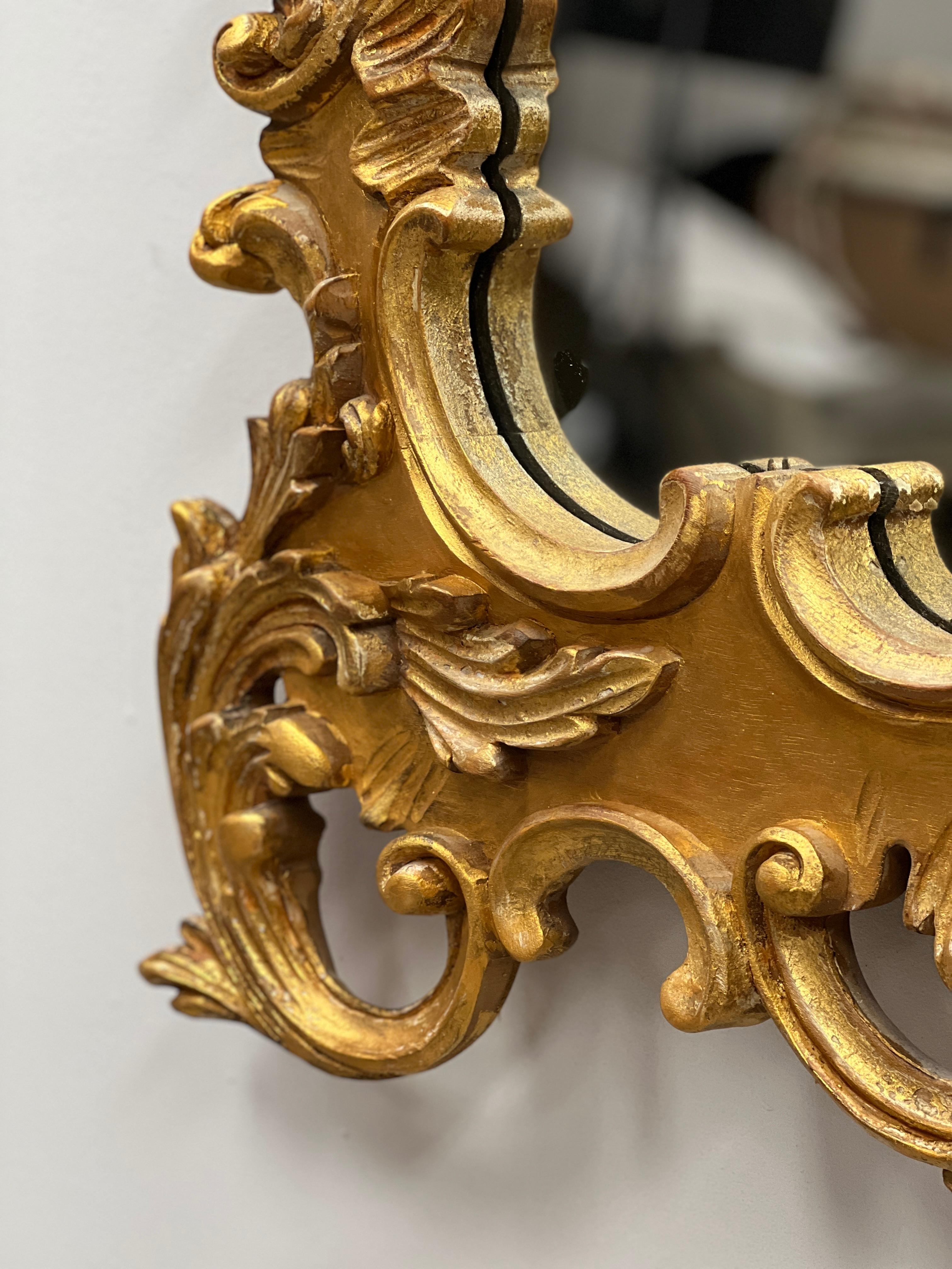 Mid-Century Italian Rococo Hand-carved Gilt-wood Looking Glass Mirror For Sale 6