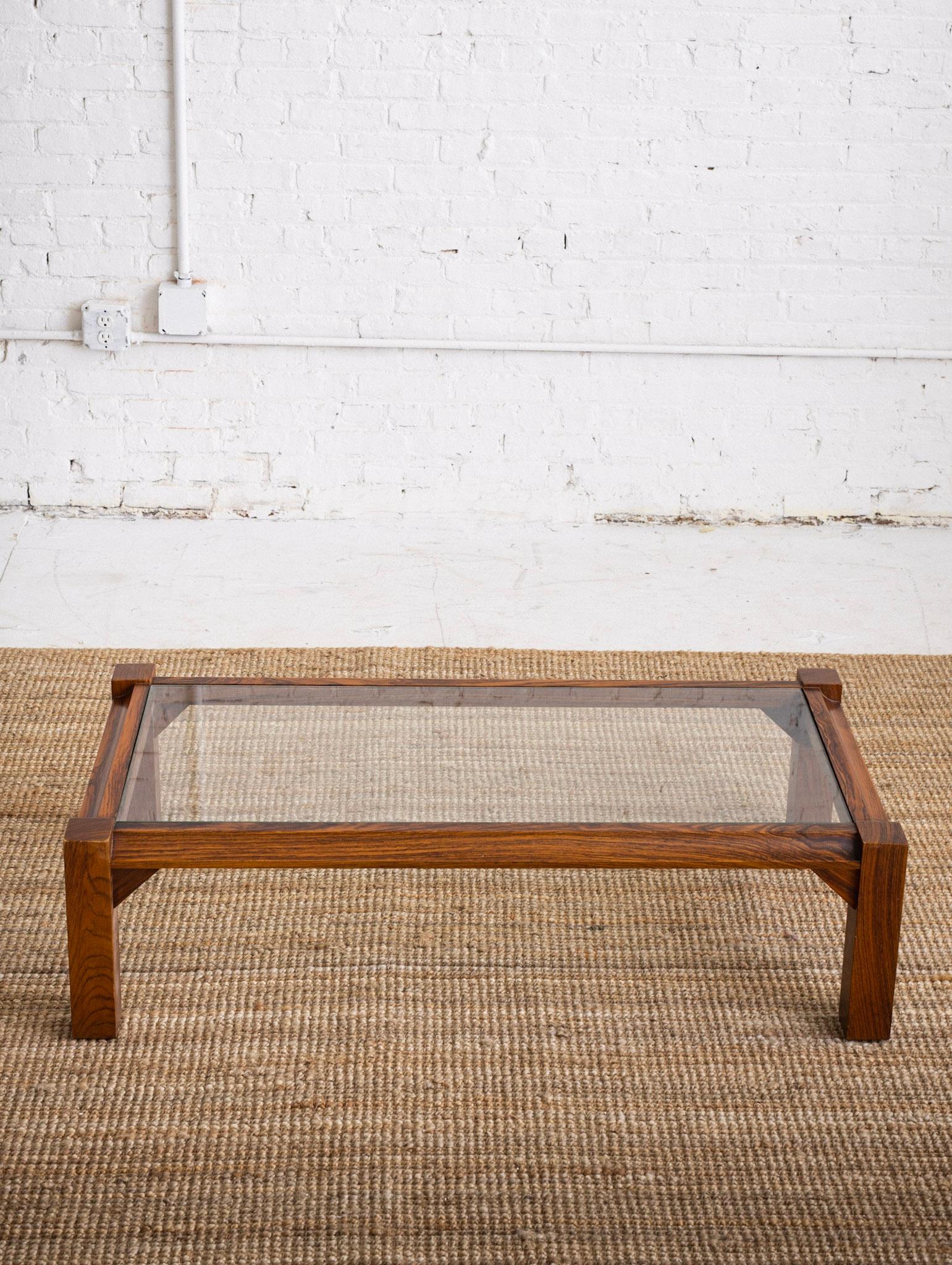 Mid Century Italian Rosewood and Glass Coffee Table In Good Condition In Brooklyn, NY