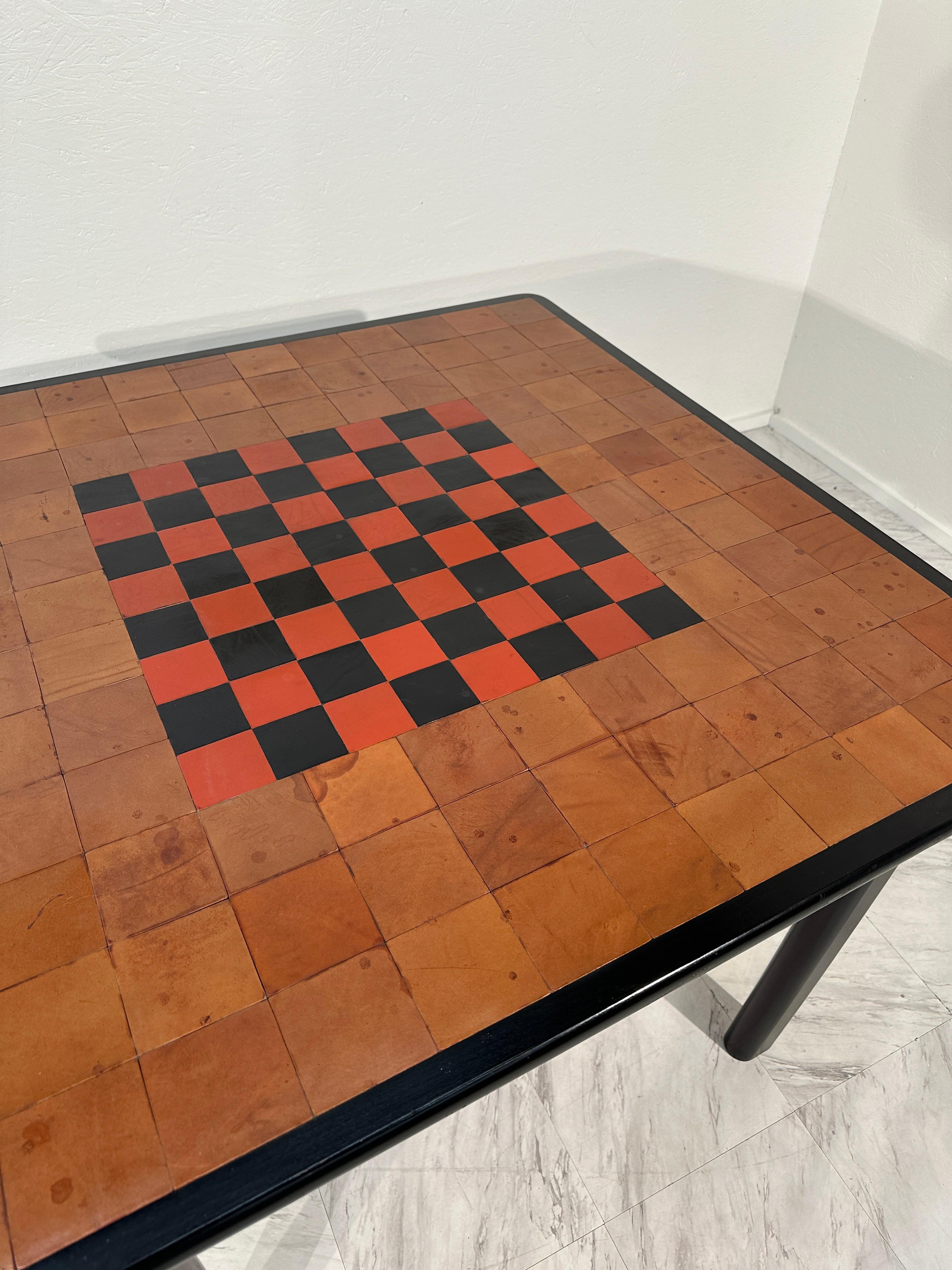 Mid Century Italian Rosewood Game Table 1970s In Good Condition For Sale In Los Angeles, CA