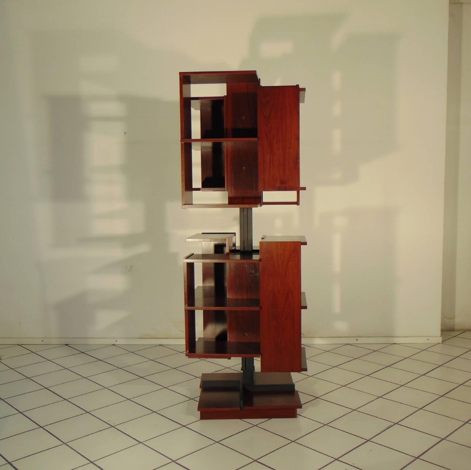 Mid-Century Modern One-Off 1964 Rotating Bookshelf Centro, Claudio Salocchi for Sormani, Italy For Sale