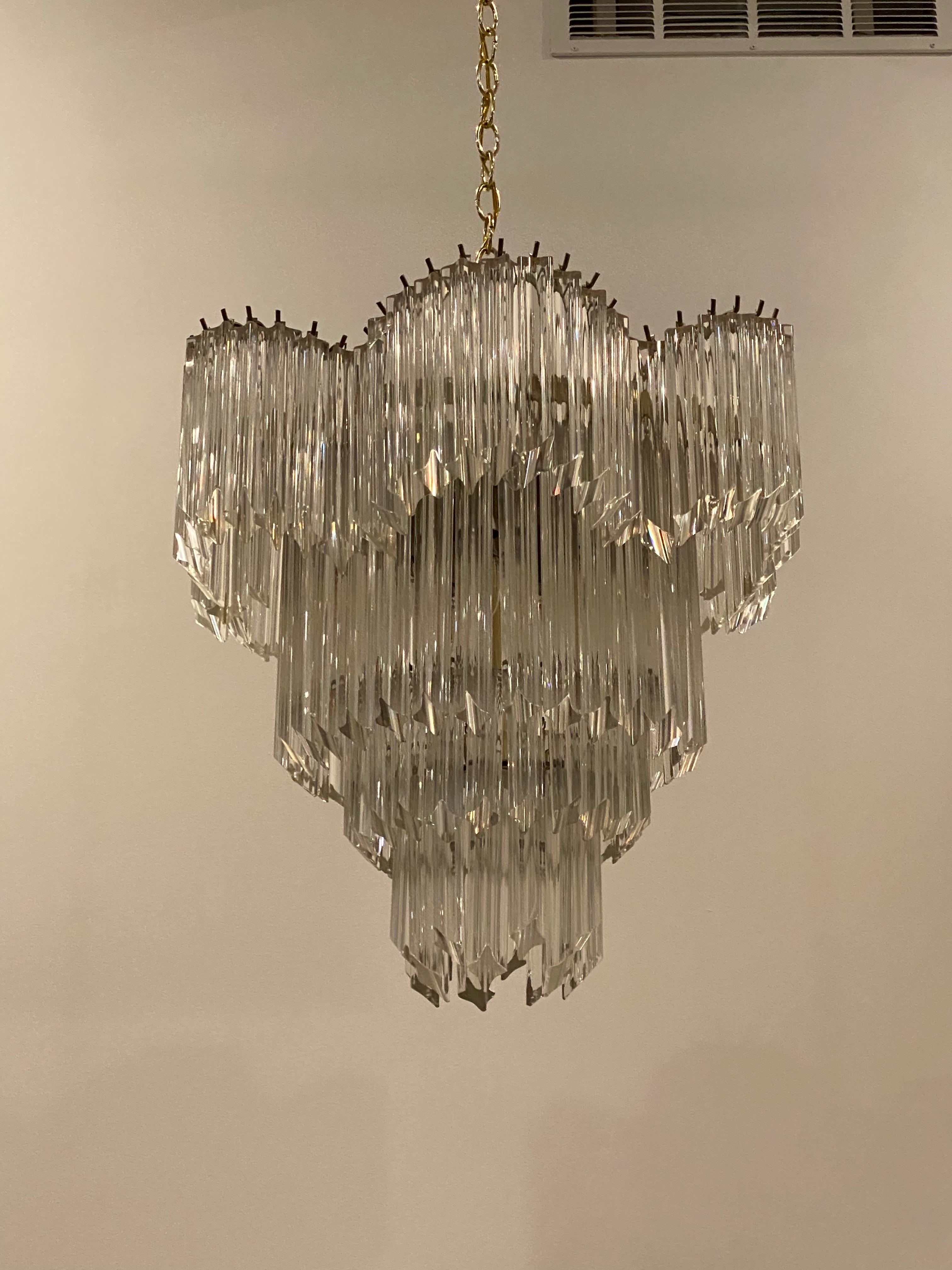 Midcentury Tiered Italian Chandelier For Sale 1