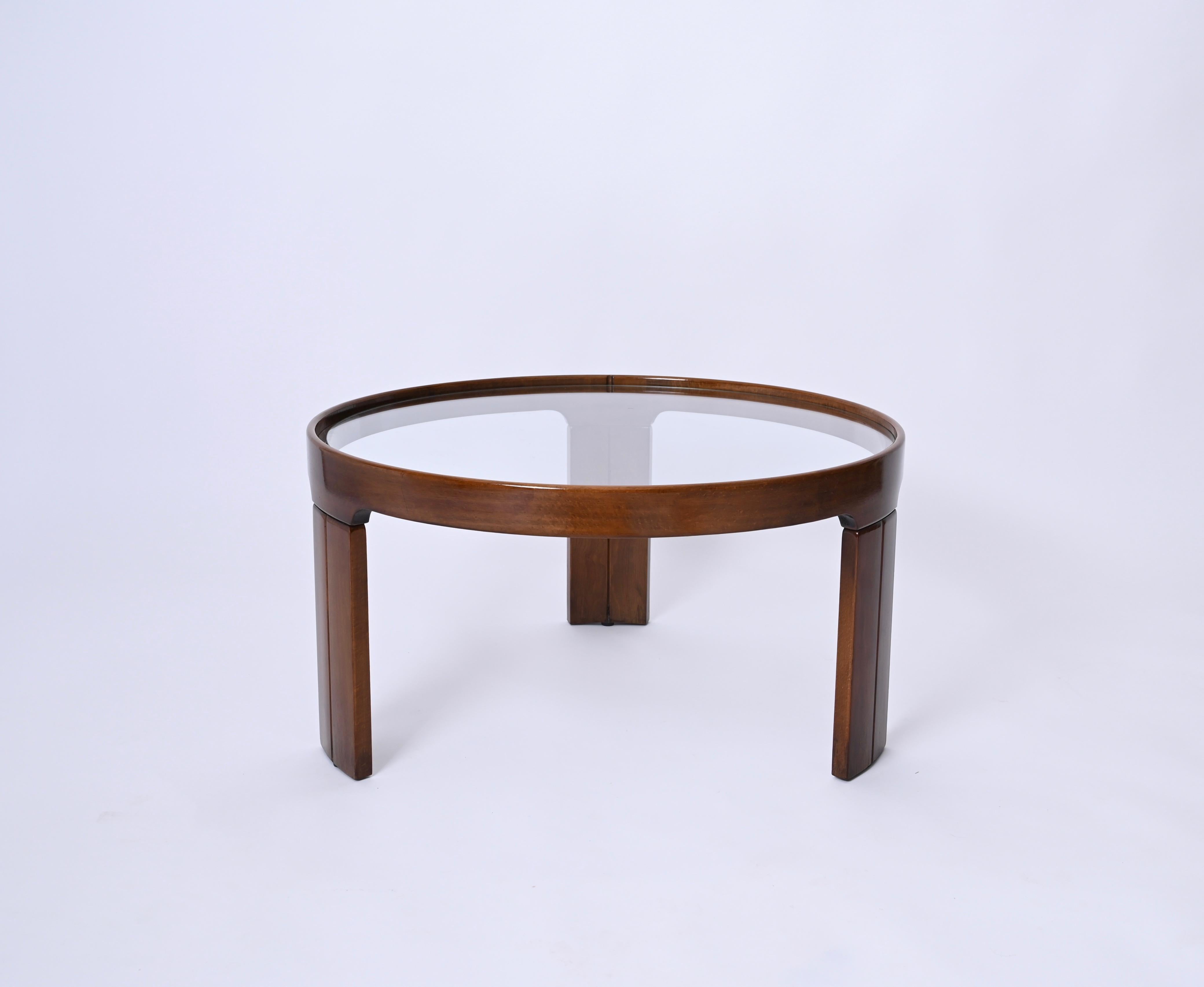 Mid-Century Italian Round Coffee or Side Table by Molteni, Italy 1960s In Good Condition In Roma, IT