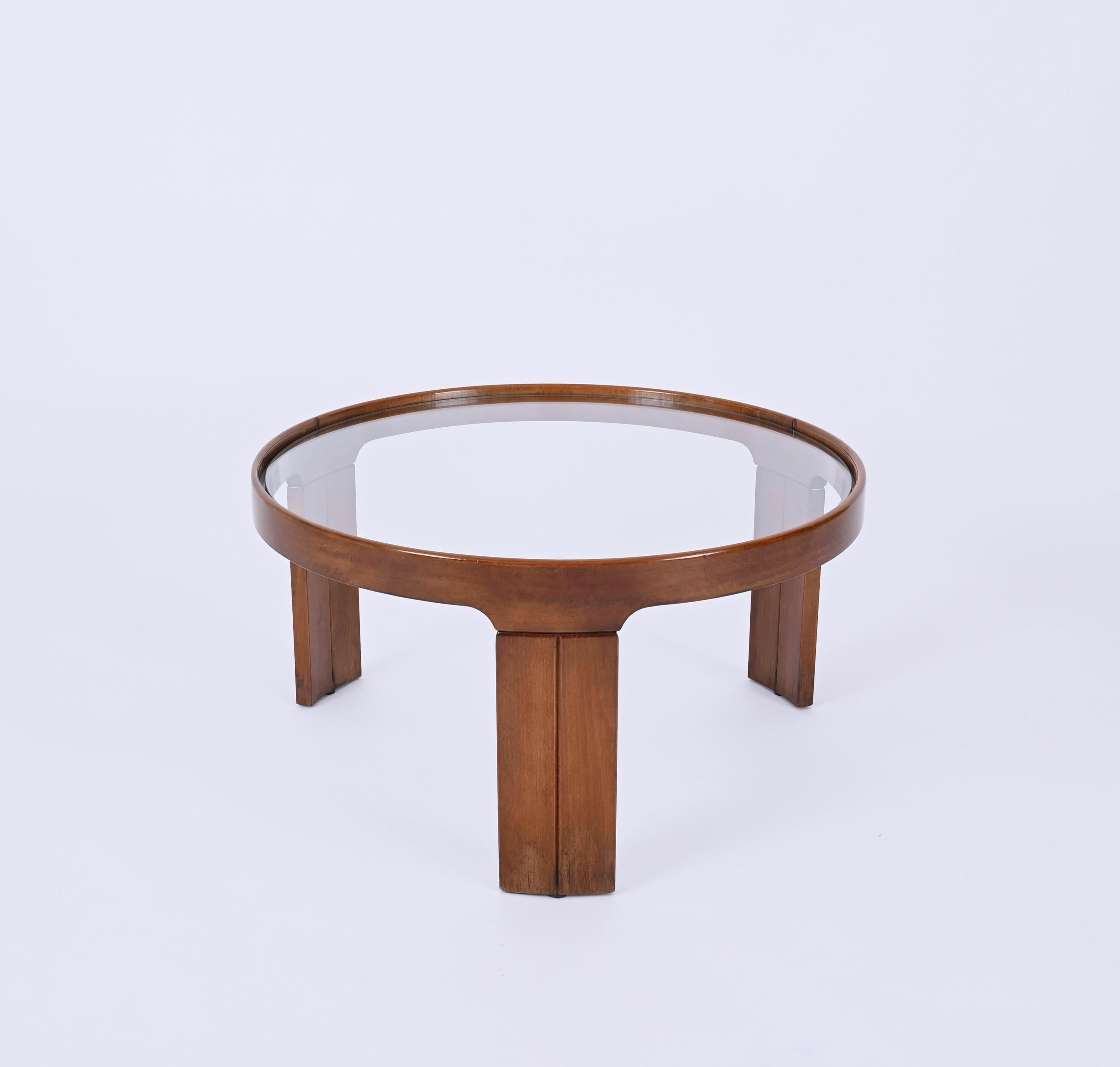 Mid-20th Century Mid-Century Italian Round Coffee or Side Table by Molteni, Italy 1960s