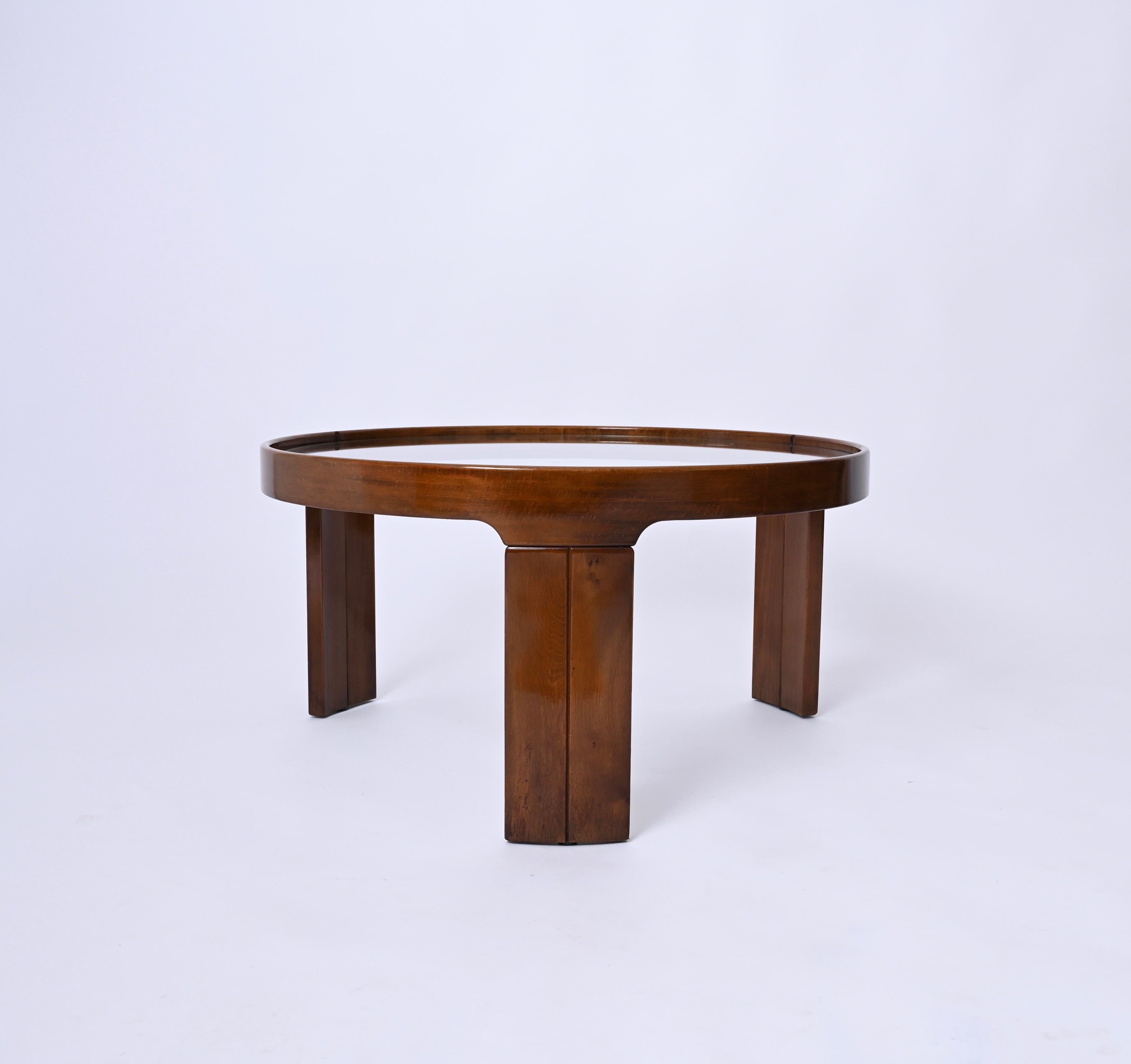 Mid-Century Italian Round Coffee or Side Table by Molteni, Italy 1960s 3